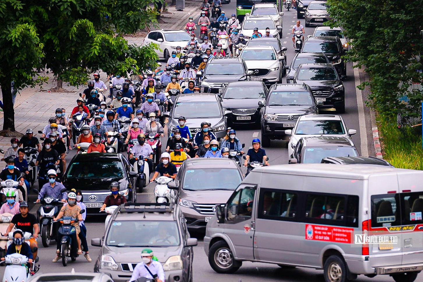 Sự kiện - Giao thông Hà Nội ùn tắc, xe buýt nhanh 'bất động' sau kỳ nghỉ lễ (Hình 4).