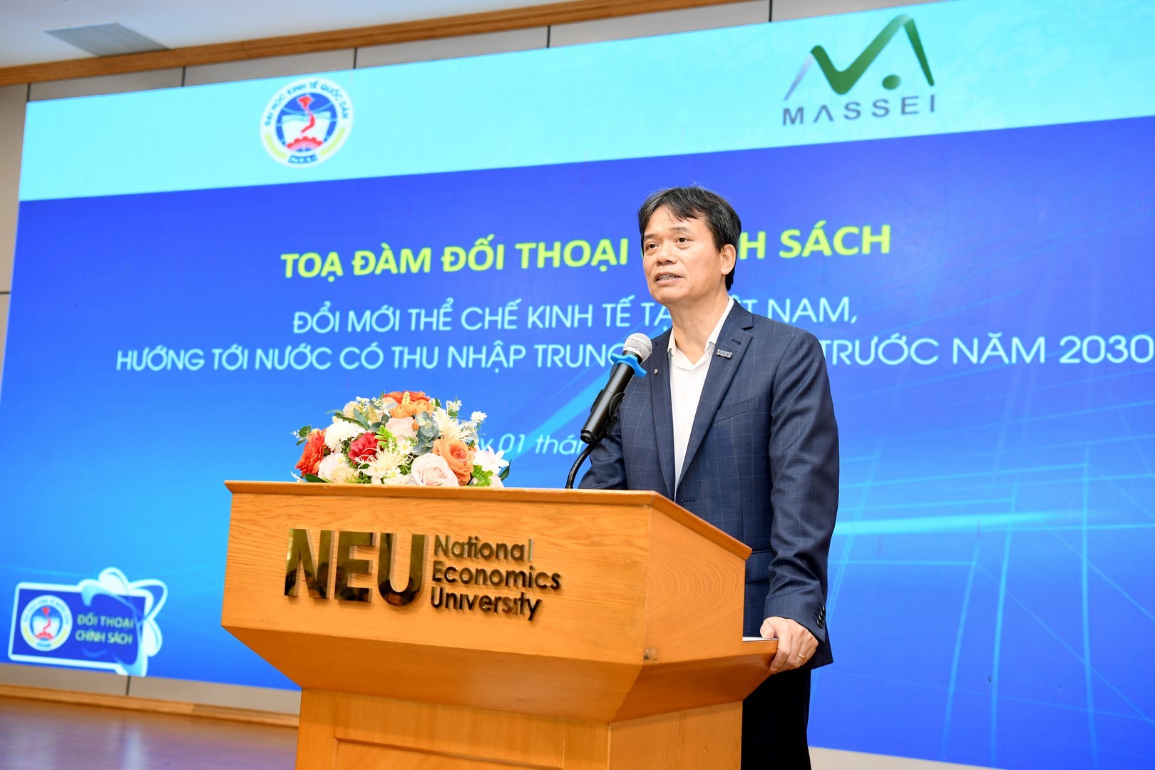 Đối thoại - Nút thắt để Việt Nam vượt bẫy thu nhập trung bình  (Hình 4).