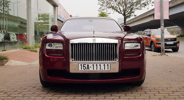 Đại gia Hải Phòng rao bán Rolls-Royce Ghost biển ngũ quý 1 thẳng tắp 