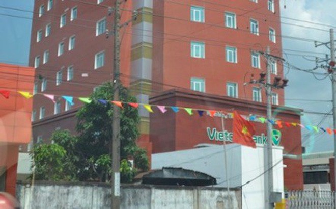 Truy tố cựu Giám đốc Vietcombank Tây Đô cùng hàng loạt đại gia