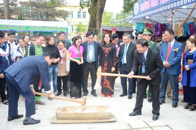 Chính trị - “Thắm tình hữu nghị đặc biệt Việt Nam - Lào” (Hình 3).