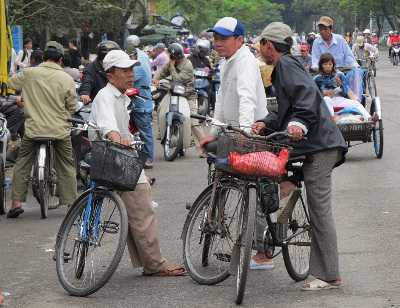 Văn hoá - Những lão phu xe giữ nghề độc ở cố đô