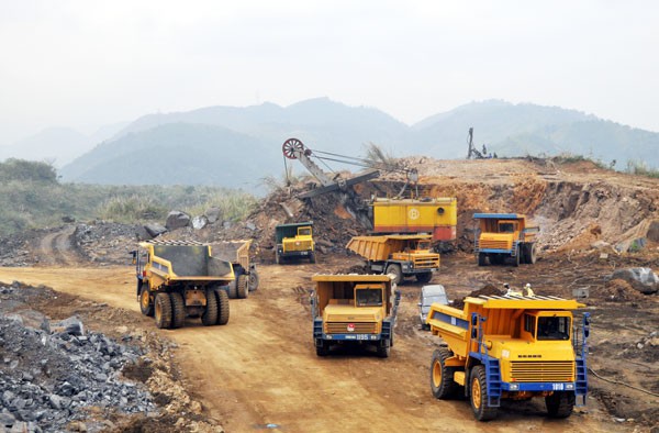 Tài chính - Ngân hàng - Chỉ đào vàng lên bán mà cũng thua lỗ