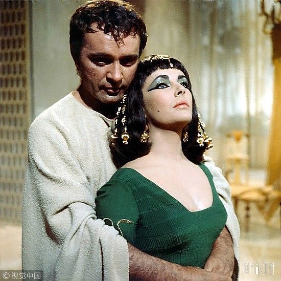 Ngôi sao - Elizabeth Taylor: 8 lần kết hôn, 7 người chồng nhưng cuối đời vẫn chăn đơn gối chiếc  (Hình 6).