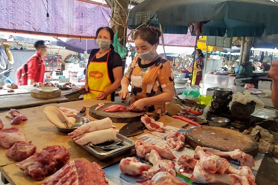 Tiêu dùng & Dư luận - Giá lợn hơi giảm sâu, nhiều người nông dân “đứng ngồi không yên”  (Hình 2).