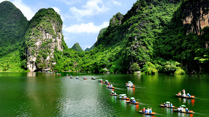 Kinh tế vĩ mô - Hà Nội “bắt tay” với Bình Định kết nối lại du lịch trong trạng thái bình thường mới  (Hình 2).