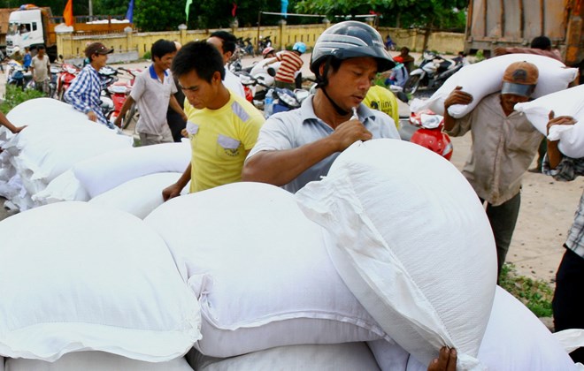 An ninh - Hình sự - Thanh Hóa: Khởi tố đối tượng 'ăn chặn' 5 tấn gạo hỗ trợ của dân