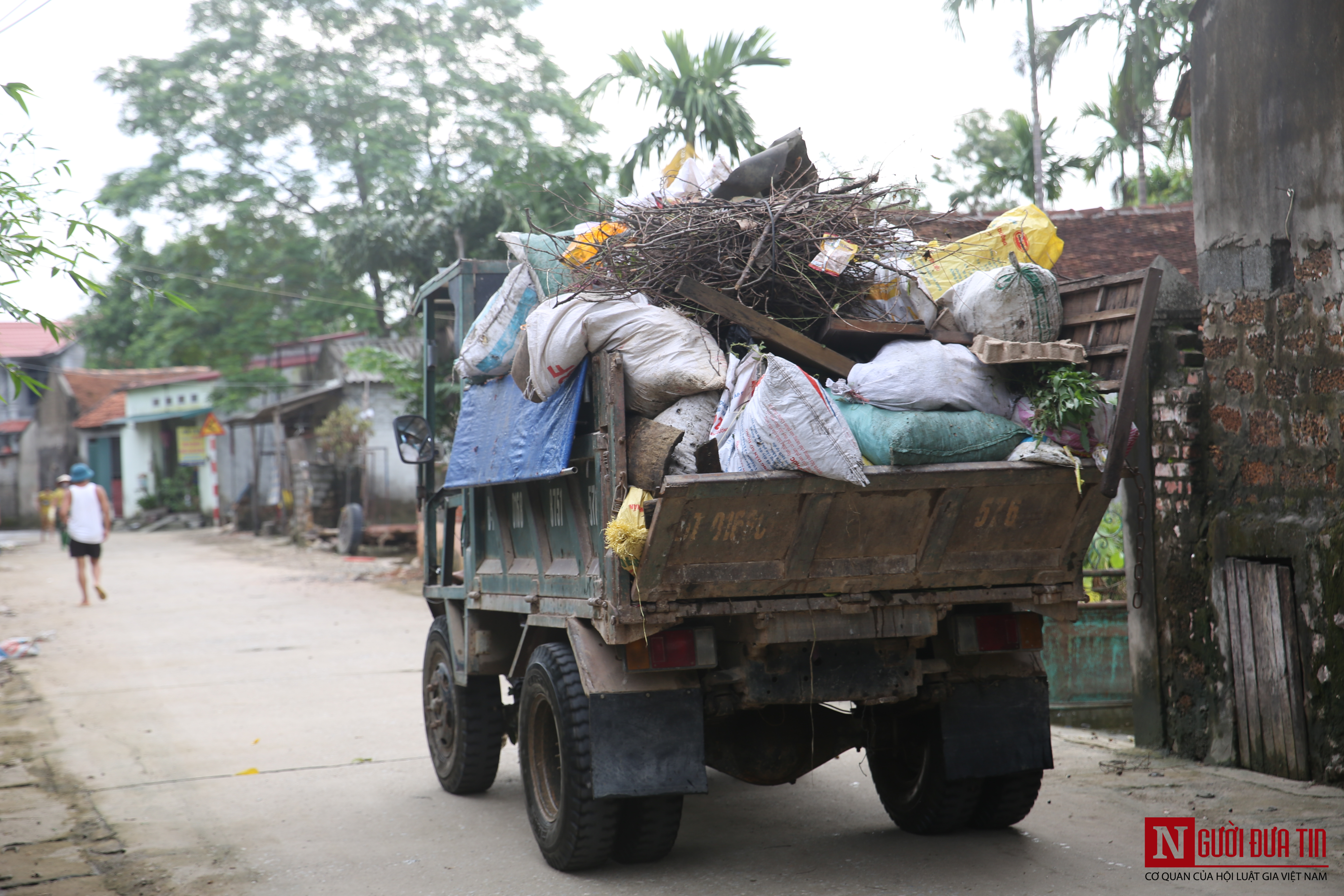 Xã hội - Lênh đênh thuyền thúng giữa lòng Chương Mỹ (Hình 17).