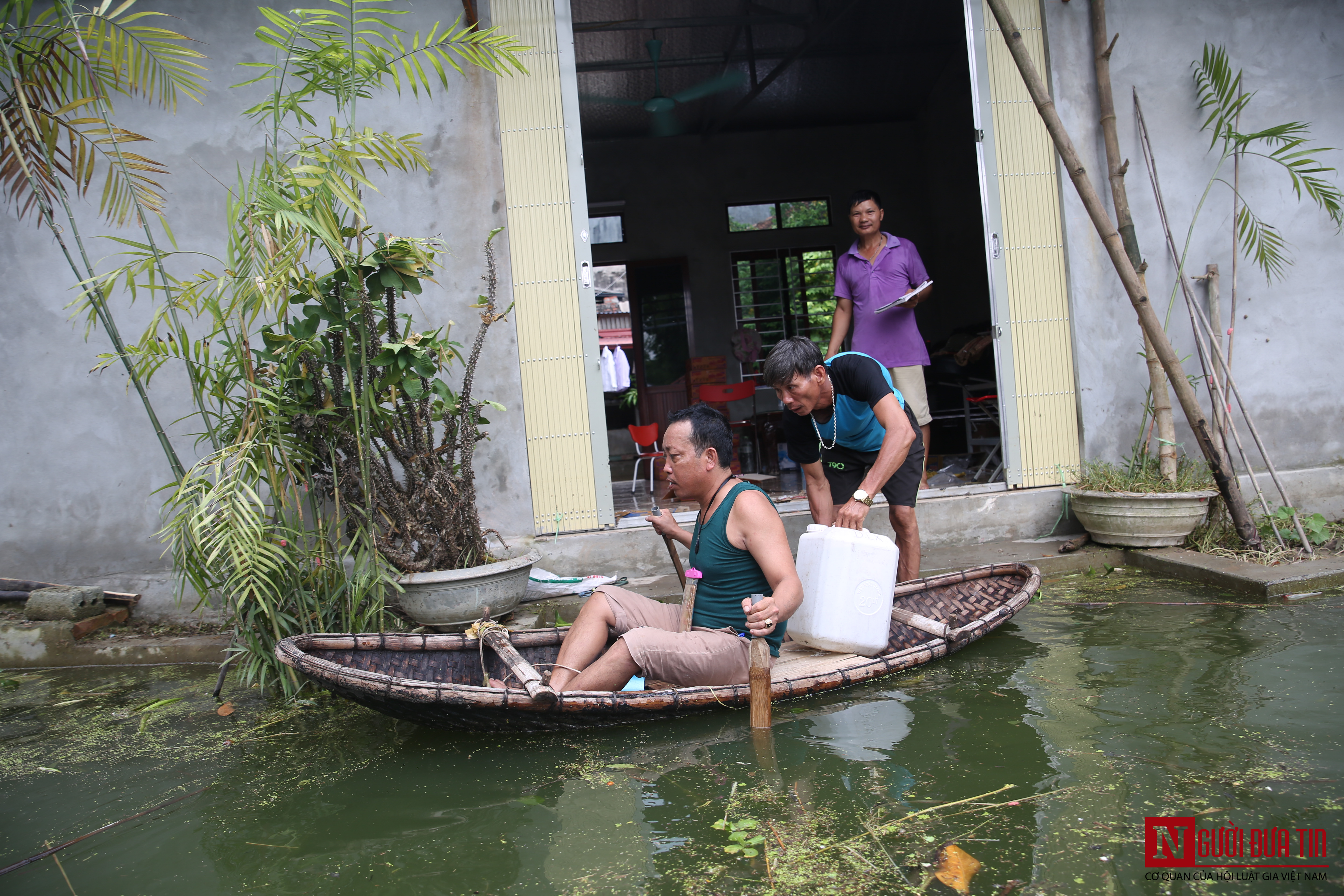 Xã hội - Lênh đênh thuyền thúng giữa lòng Chương Mỹ (Hình 5).