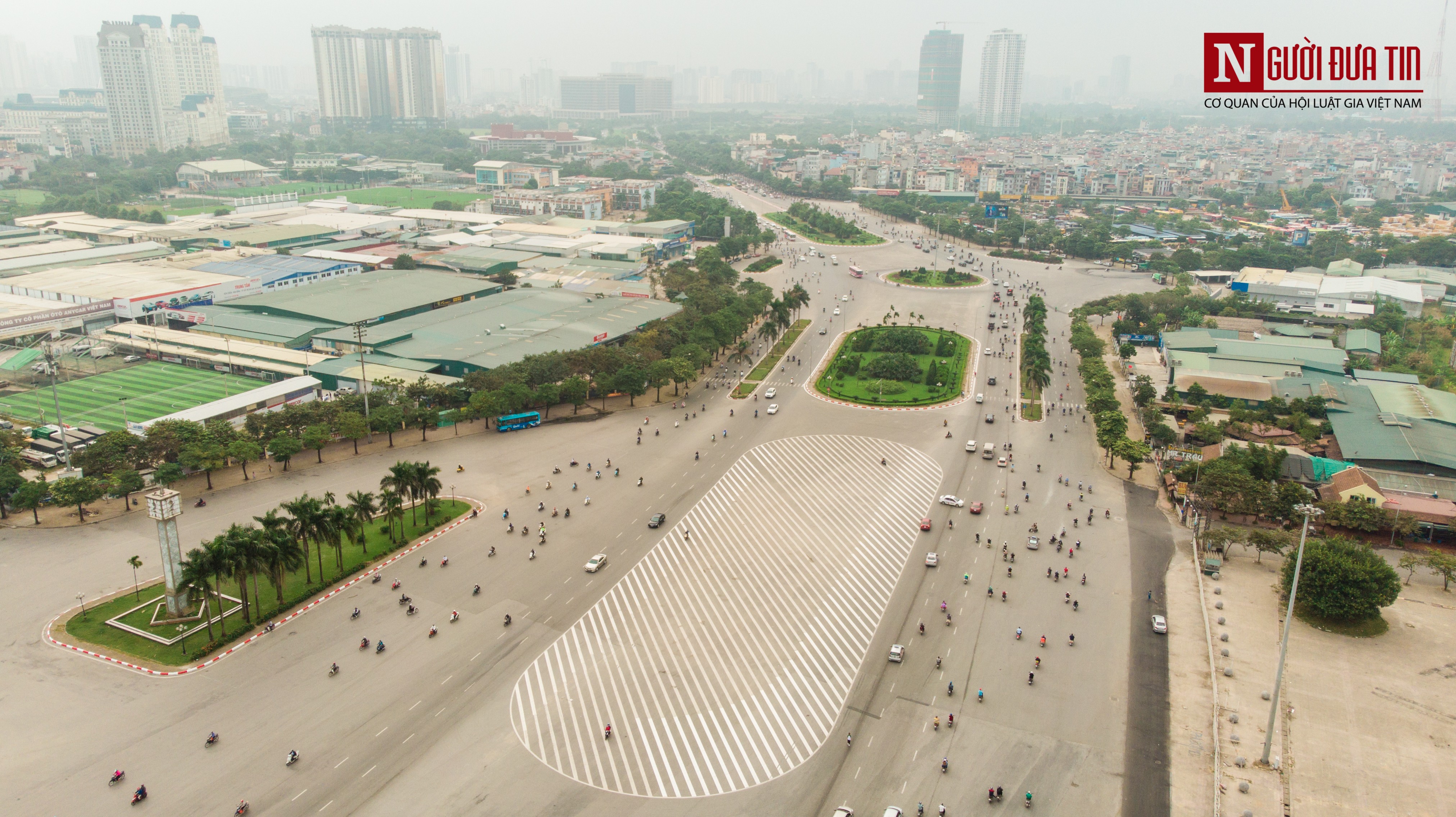 Với vị trí và điều kiện thuận lợi, một loạt sự kiện bên lề của giải đua cũng sẽ được tổ chức nhằm tối ưu hóa cơ hội quảng bá rộng rãi Hà Nội đến với thế giới, nhằm thu hút nhiều du khách tham gia trải nghiệm. thưởng thức âm thực, các nét văn hóa đặc sắc của Hà Nội, của Việt Nam vừa tăng doanh thu vừa tạo ra không gian vui chơi giải trí cho người dân.