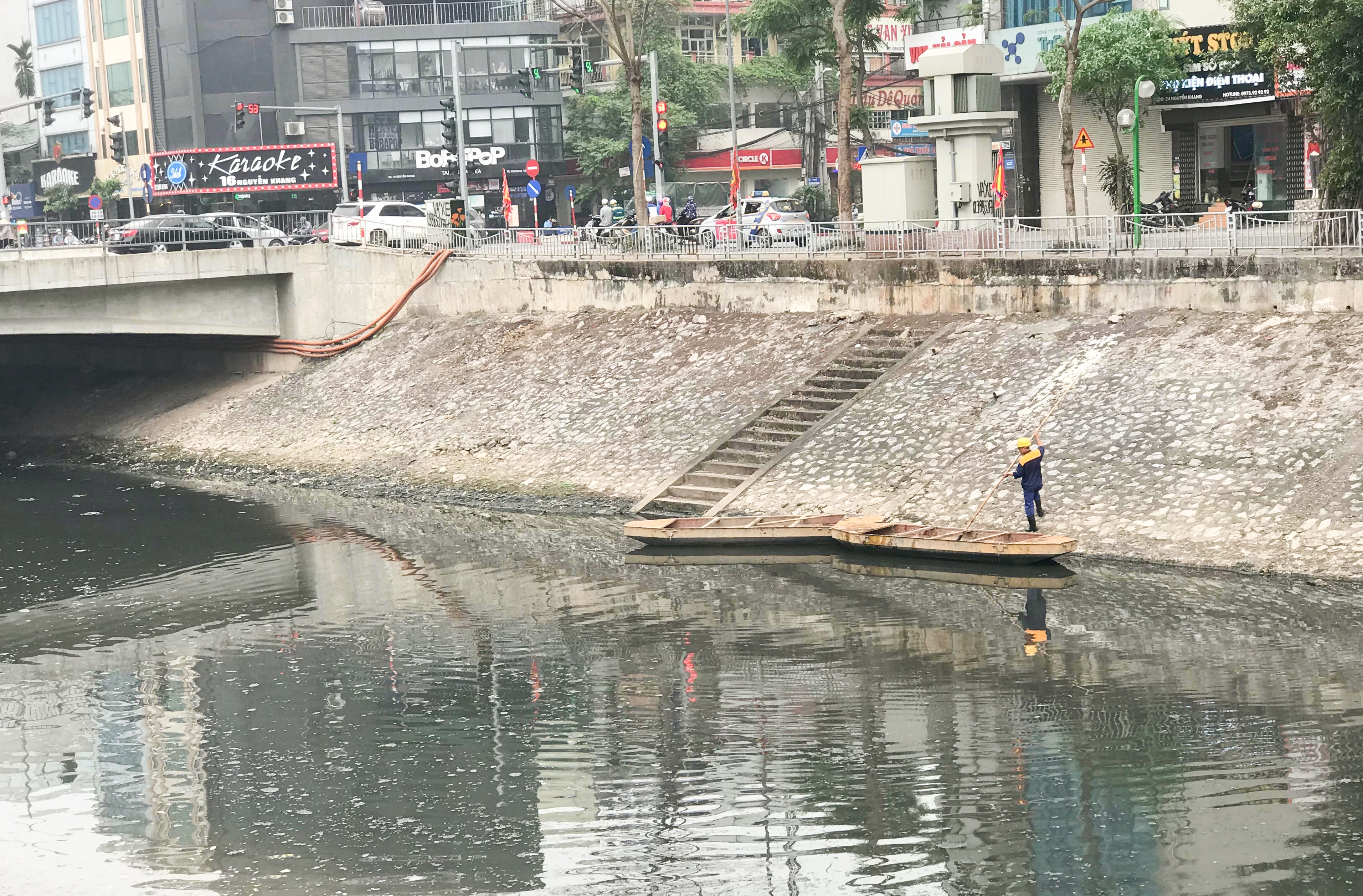 Tin nhanh - Cận cảnh con đường đi bộ dọc sông Tô Lịch gấp rút hoàn thiện (Hình 10).