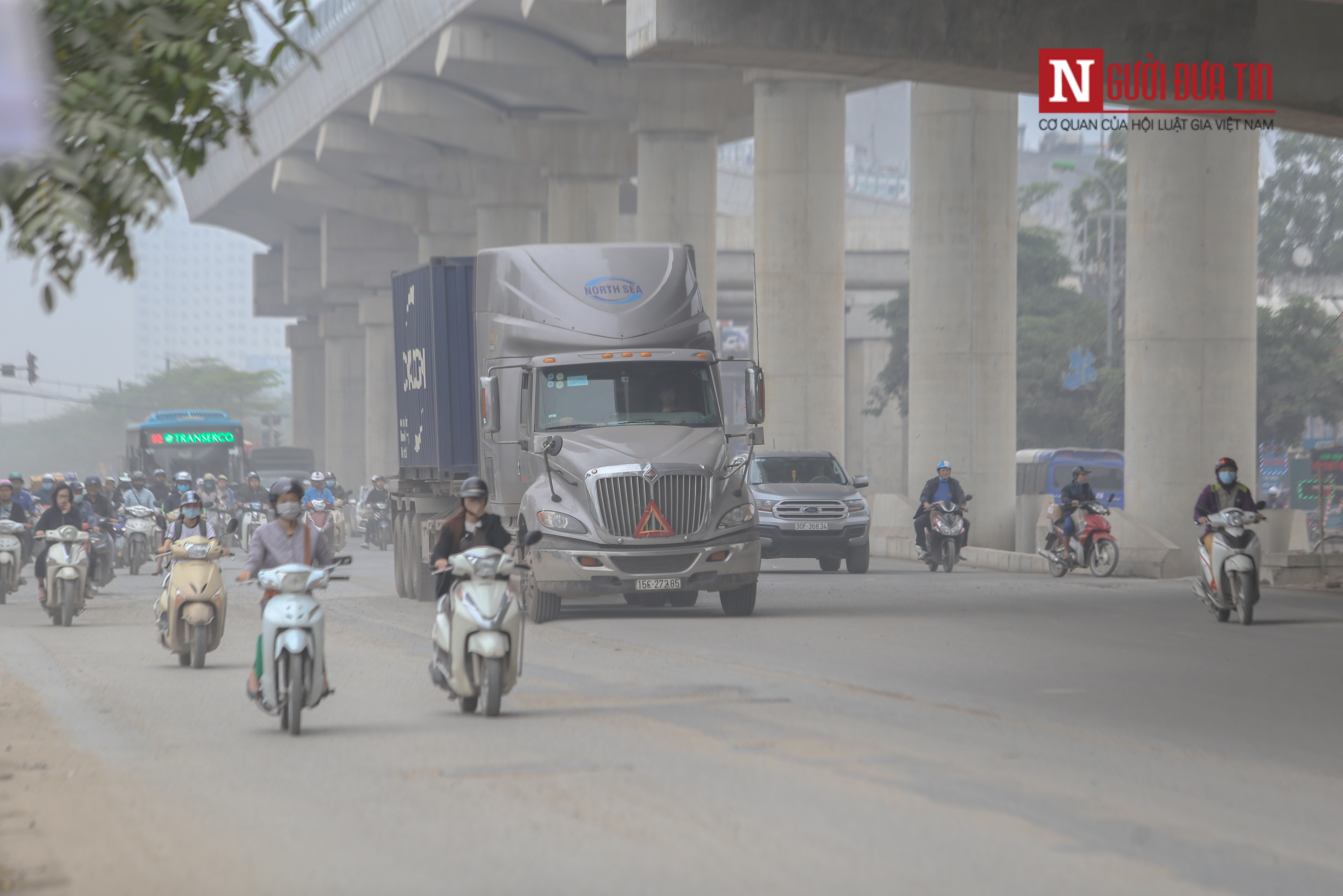 Tin nhanh - Hà Nội: Trời mù mịt nhiều ngày, không khí ô nhiễm ở mức báo động