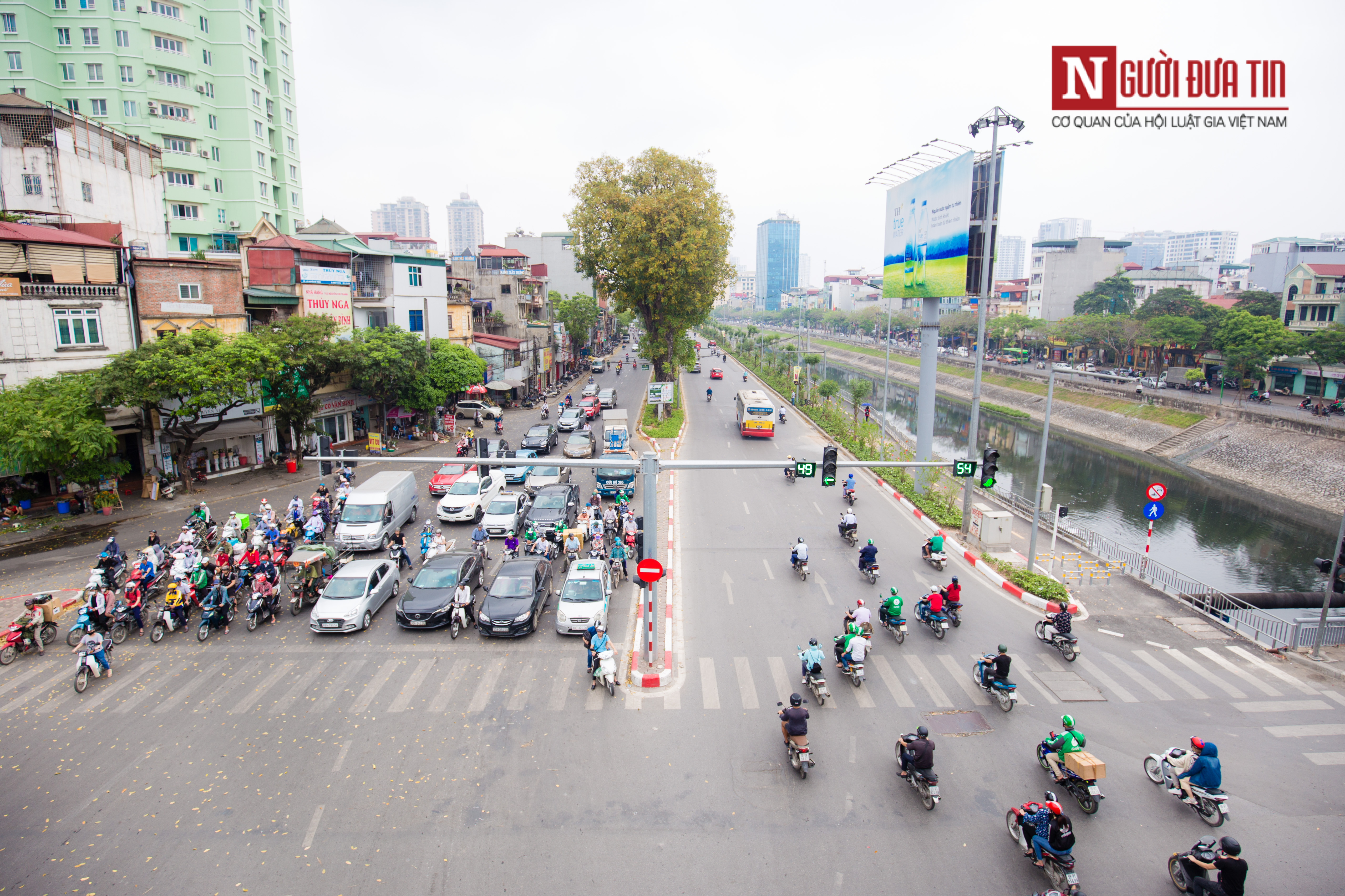 Tin nhanh - Chùm ảnh: 'Áo mới xanh mát' của đường Láng