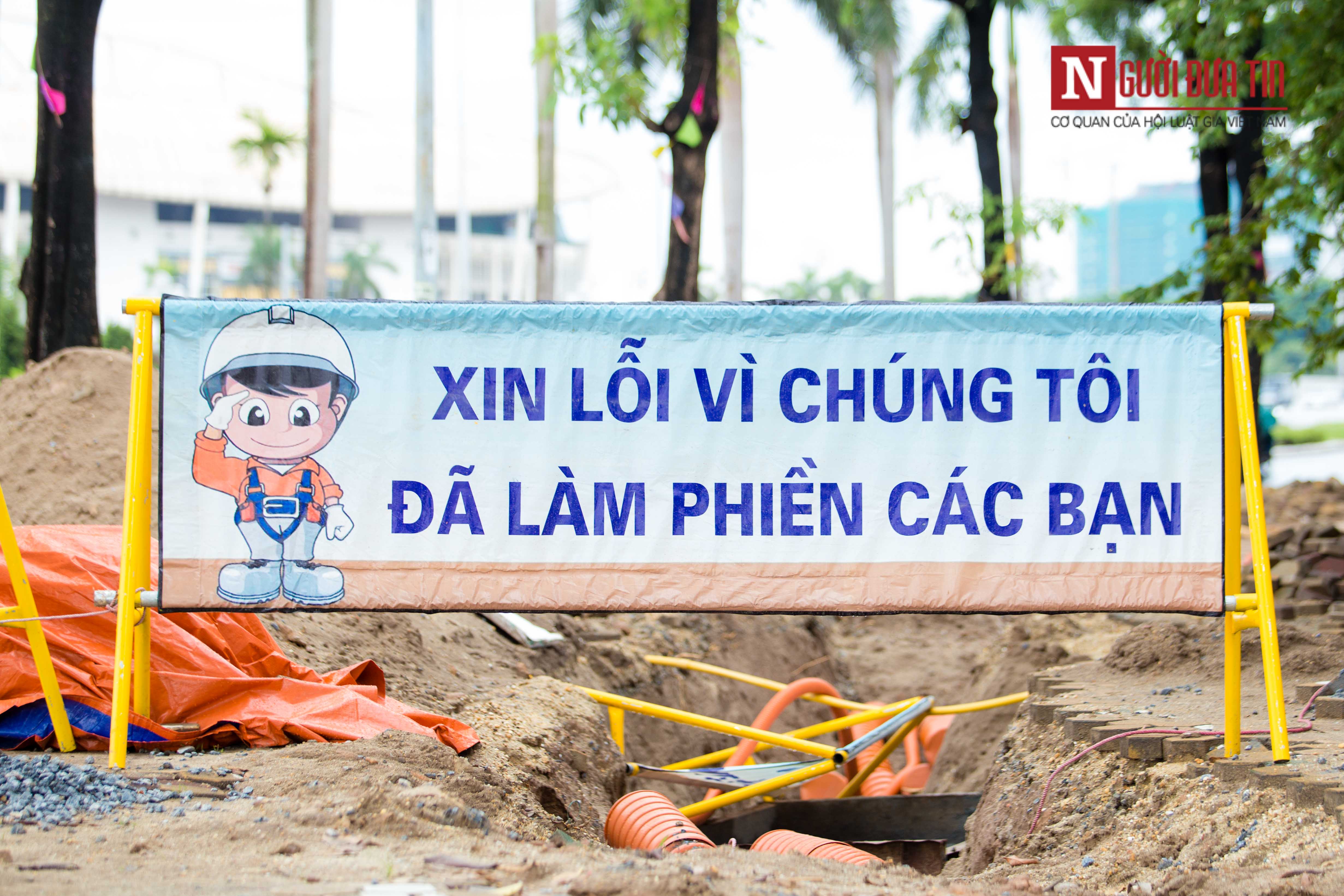 Tin nhanh - Chùm ảnh: Rào chắn nhiều tuyến đường thi công trường đua F1 (Hình 17).