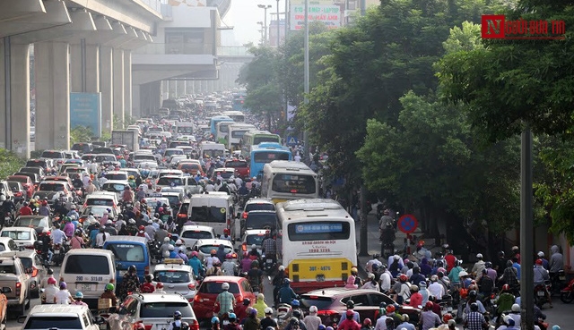 Tin nhanh - Chùm ảnh: 4 tuyến đường dự kiến có làn riêng cho xe buýt tại Hà Nội (Hình 5).