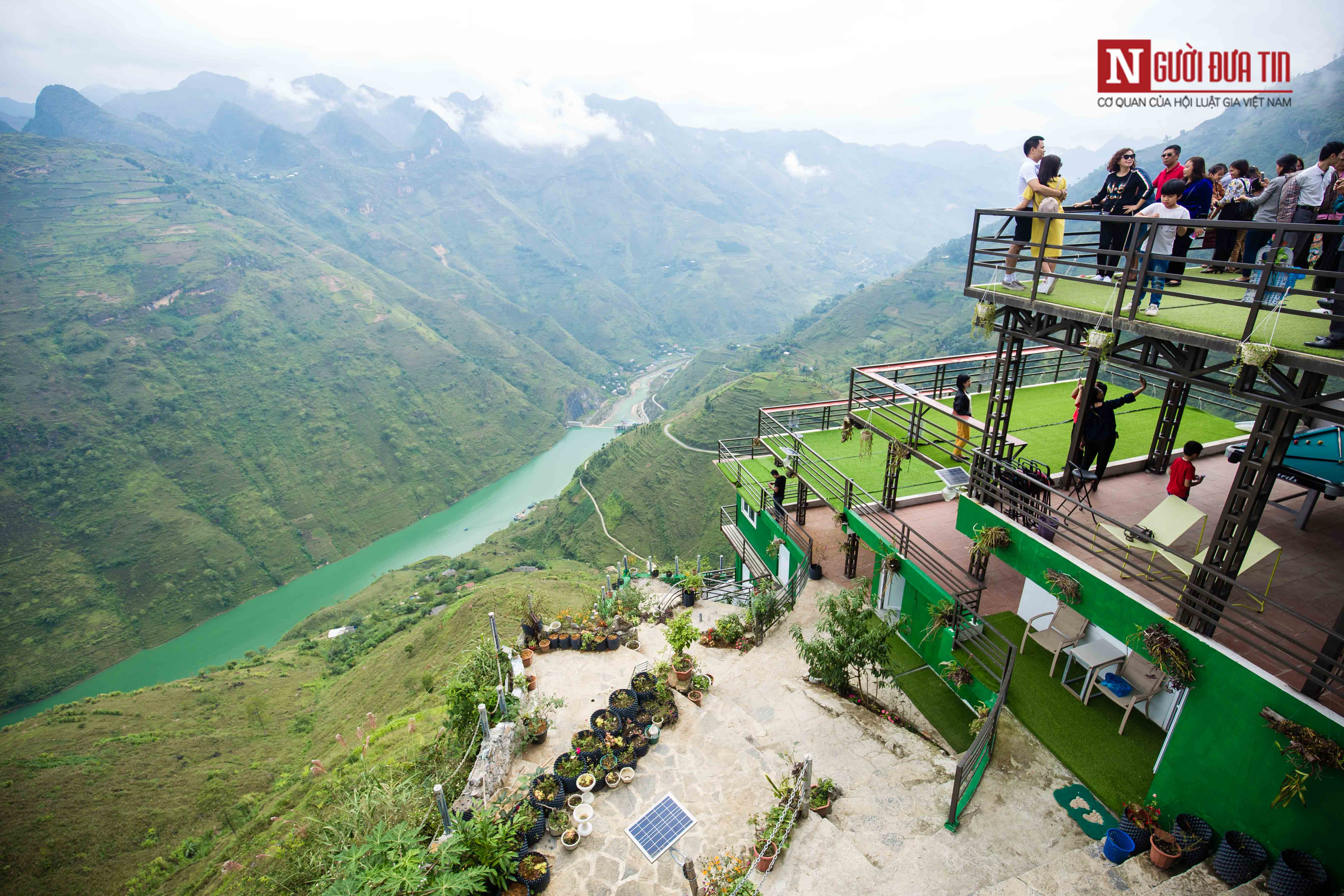 Tin nhanh - Cận cảnh Panorama trên đỉnh Mã Pì Lèng giữa lệnh đình chỉ hoạt động (Hình 6).