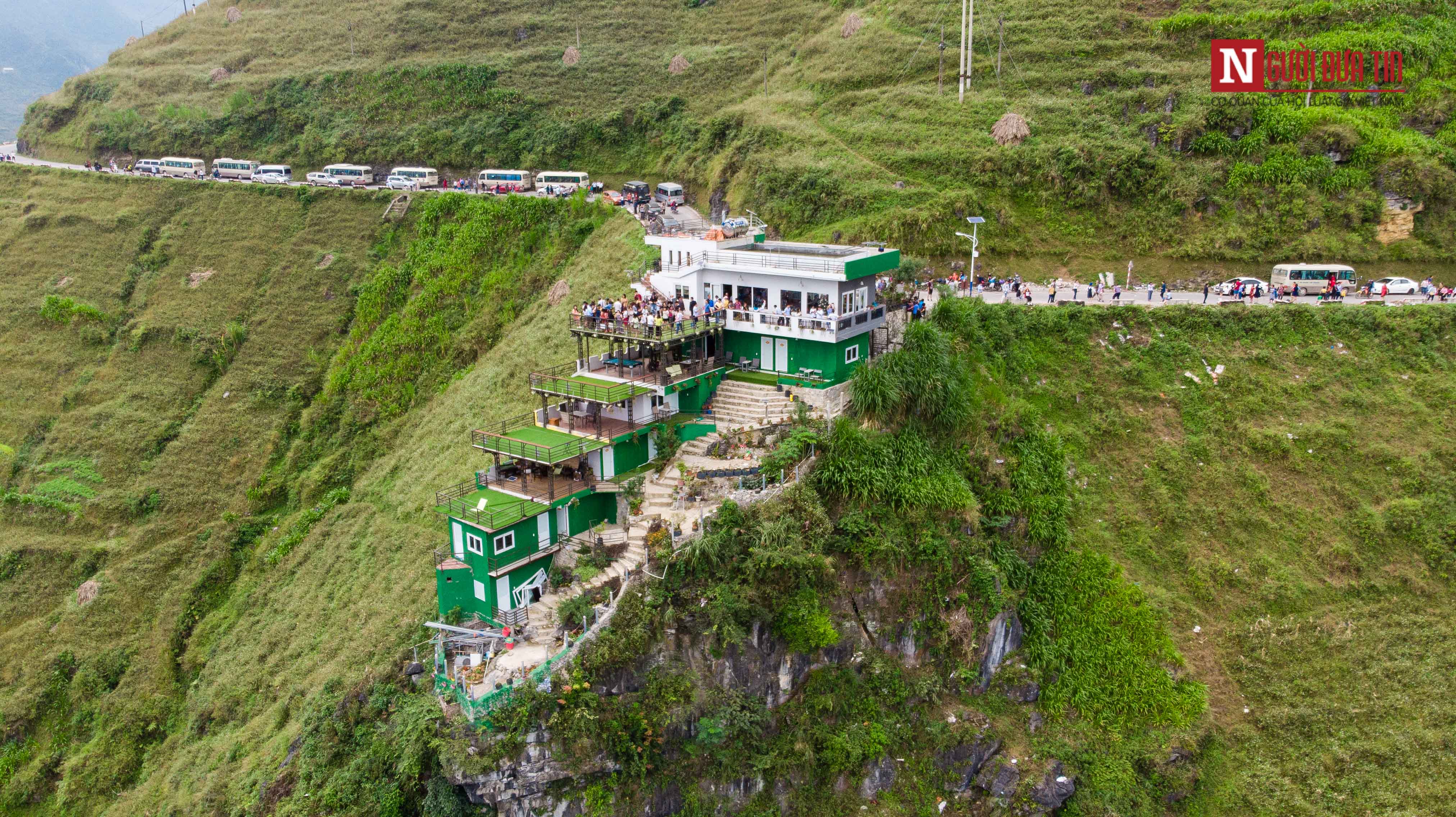 Tin nhanh - Cận cảnh Panorama trên đỉnh Mã Pì Lèng giữa lệnh đình chỉ hoạt động (Hình 4).