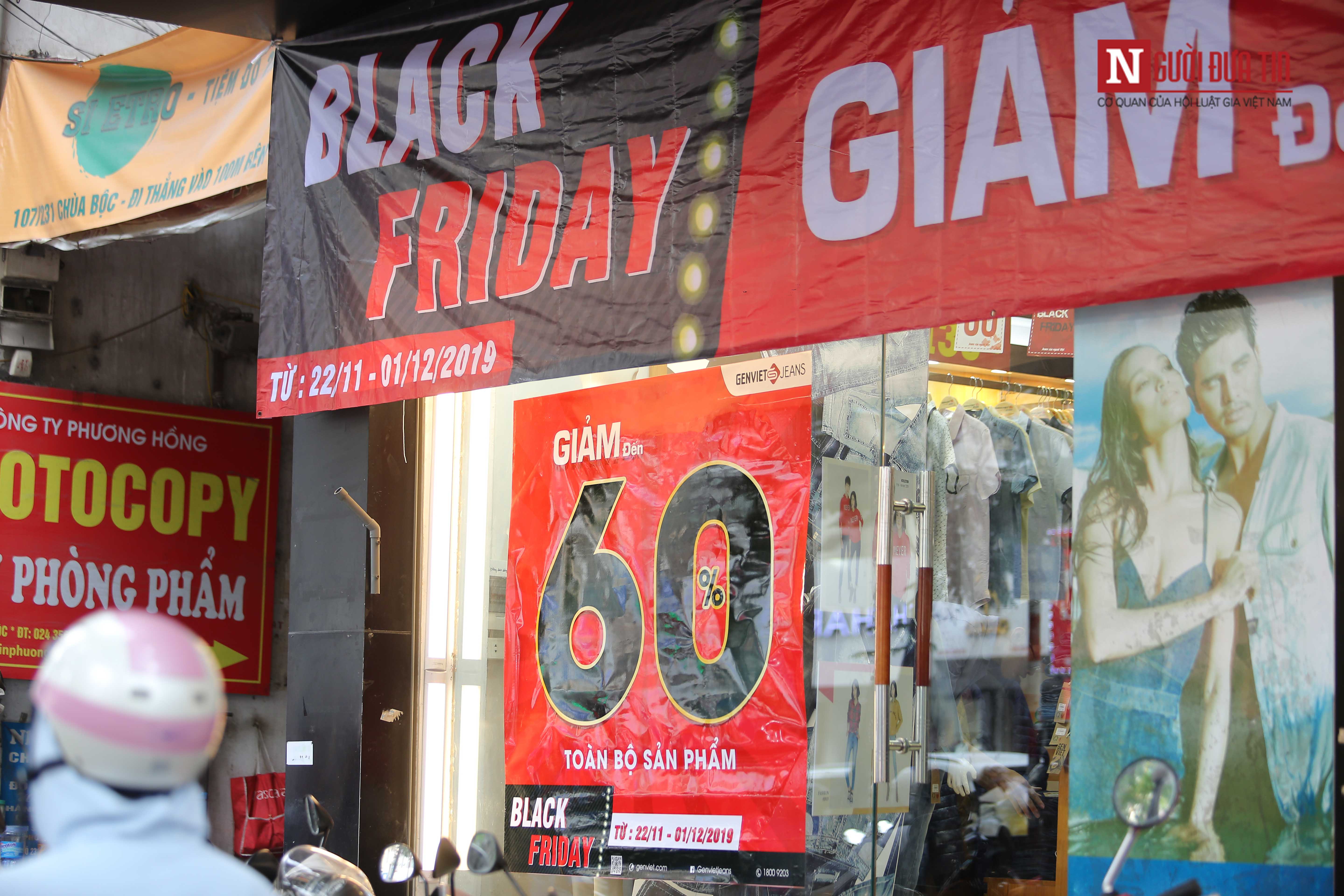 Tiêu dùng & Dư luận - Ngày Black Friday, nơi đông nghịt tắc đường, chốn đìu hiu như chợ chiều: Chỉ là chiêu trò hình thức? (Hình 10).