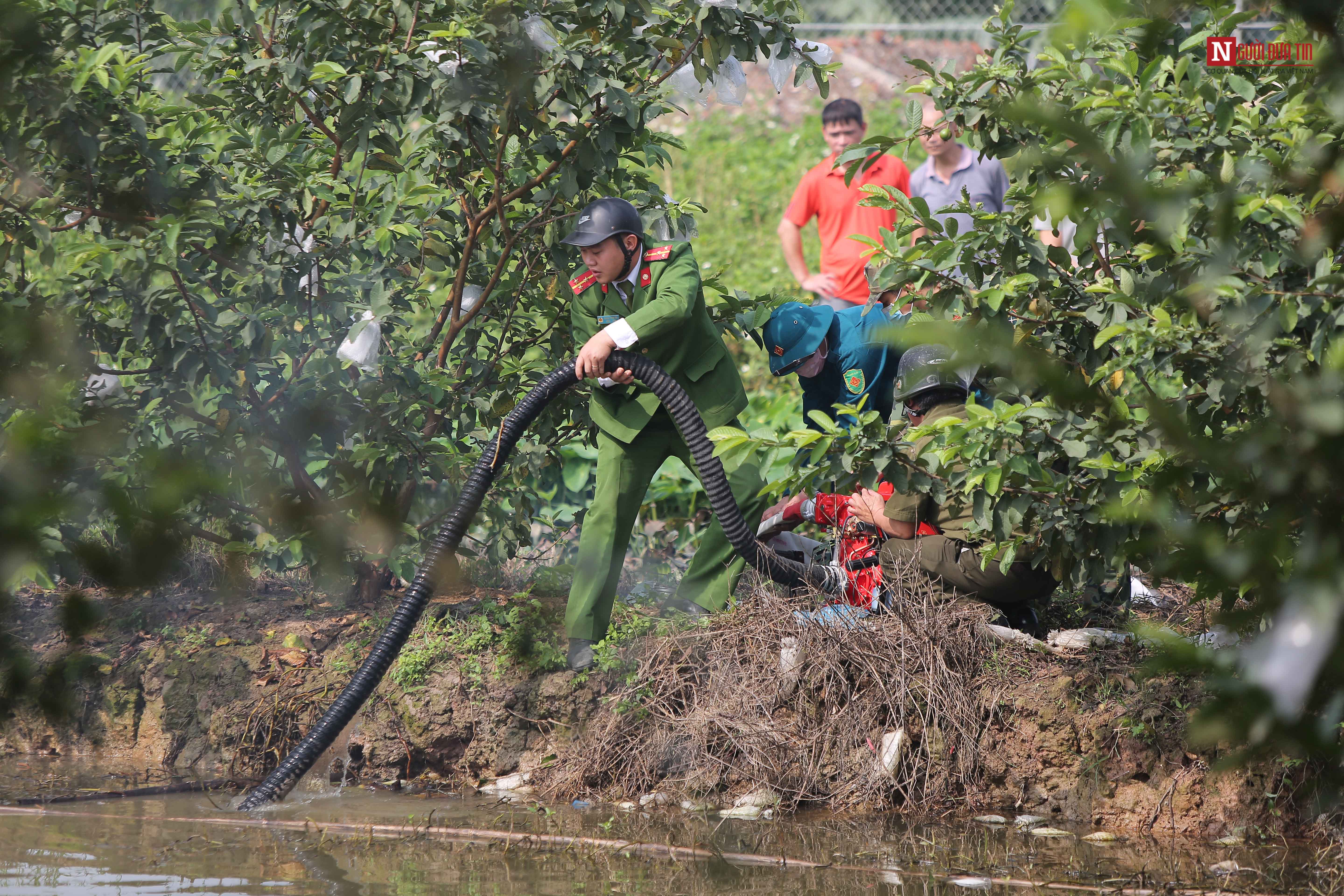 Tin nhanh - Cháy lớn tại khu công nghiệp, người dân nháo nhào sơ tán đồ đạc (Hình 14).