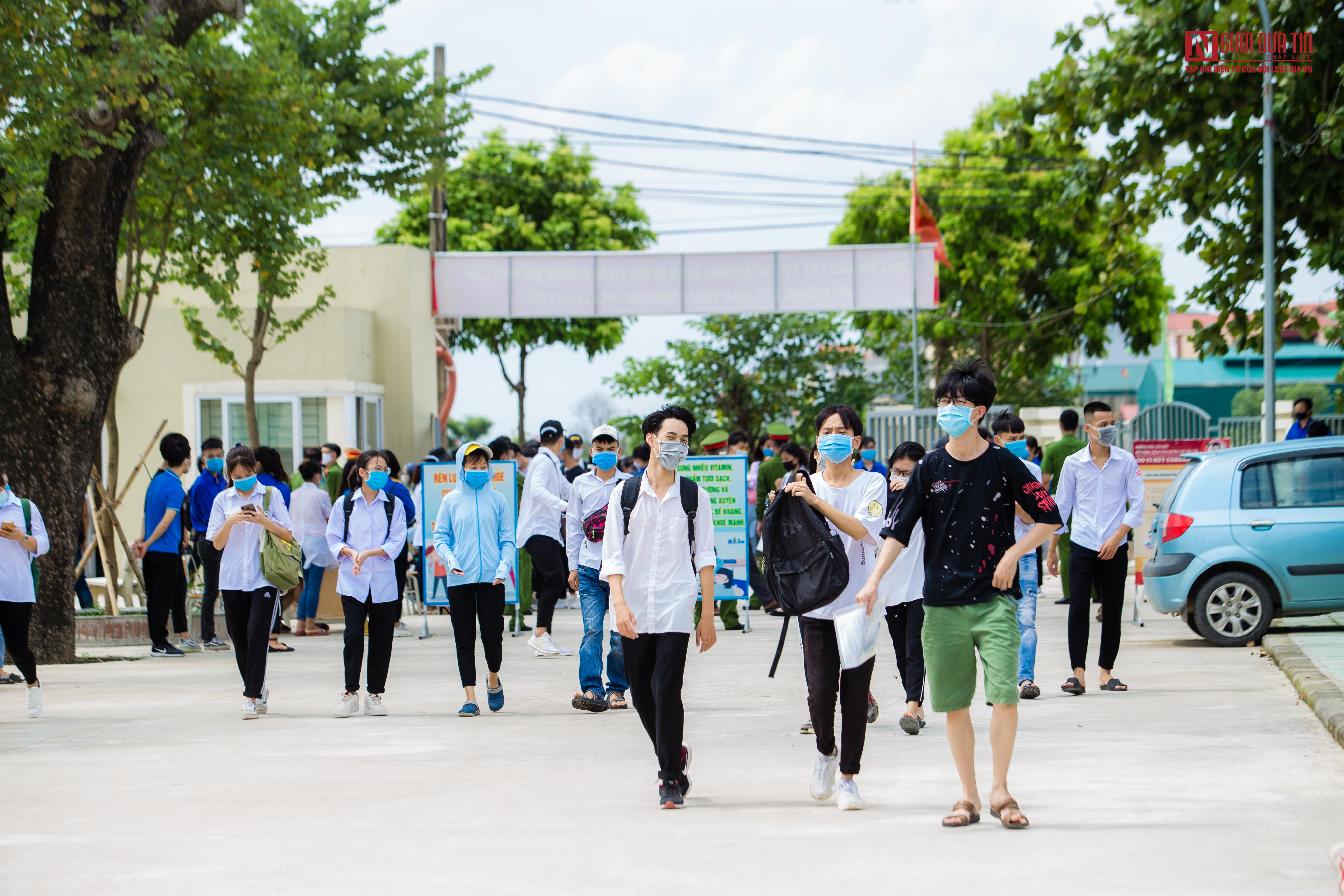 Giáo dục - Hà Nội: Chuyển điểm thi gấp vì có tổ giáo viên F1, F2 không làm ảnh hưởng đến tâm lý của thí sinh (Hình 9).