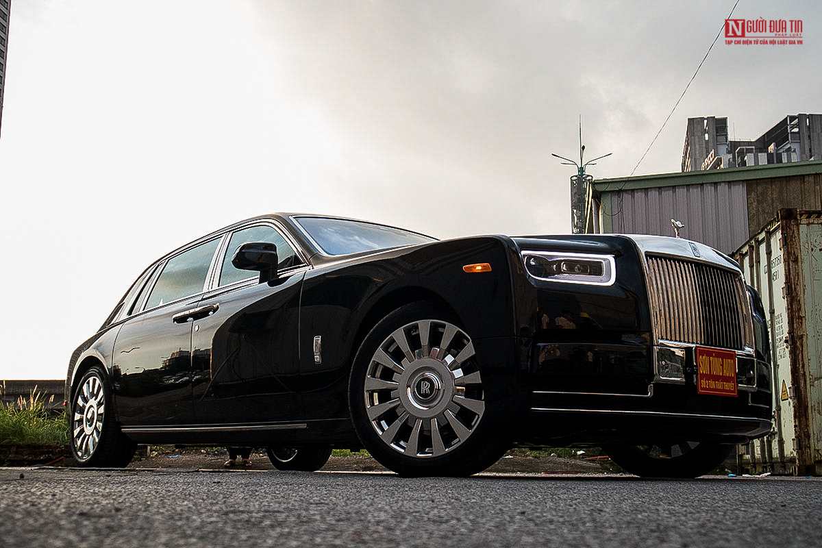 Tin nhanh - Rolls-Royce Phantom VIII giá hơn 70 tỷ có gì đặc biệt? (Hình 3).