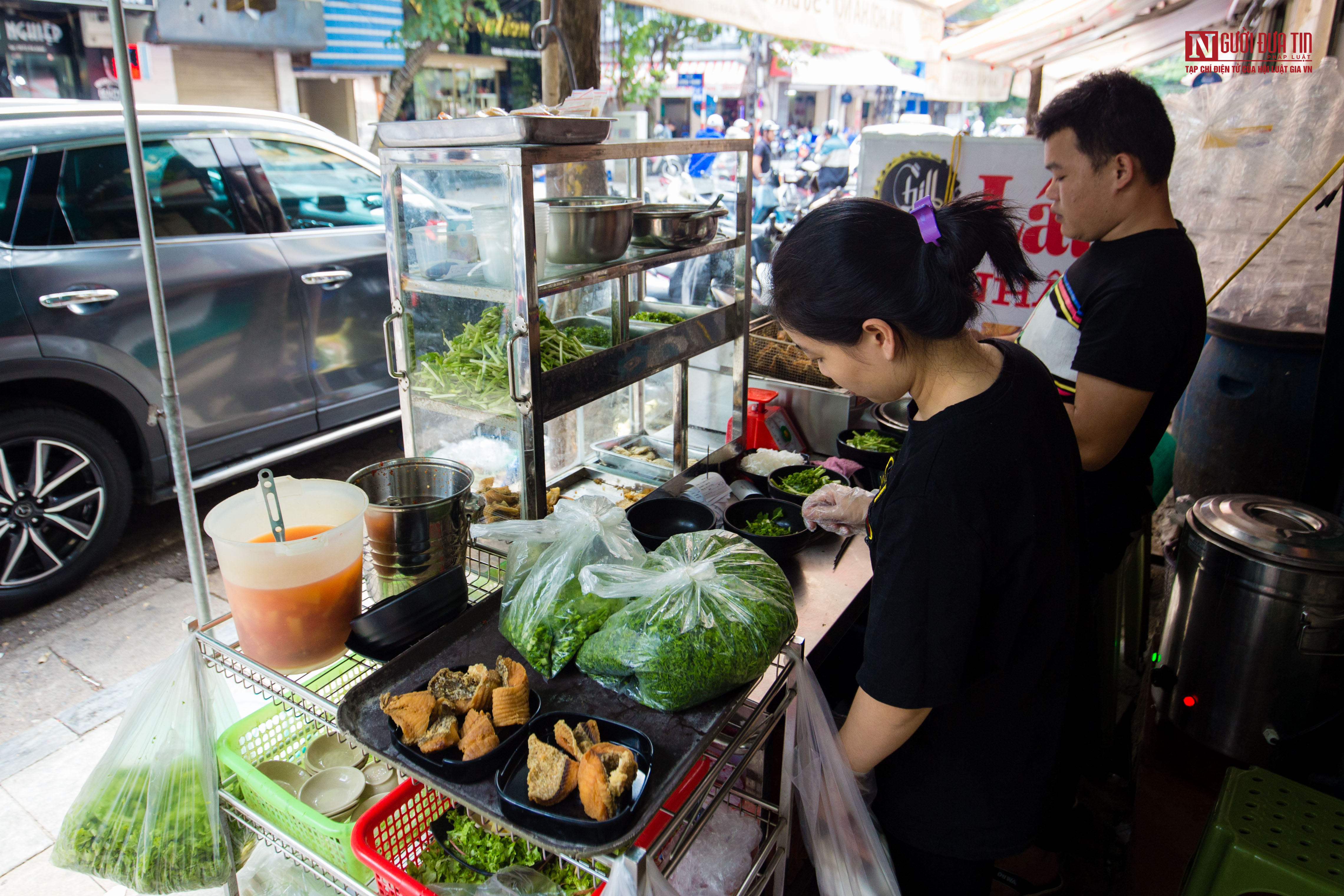 Dân sinh - Mục sở thị quán bún cá chấm bán 300 - 400 bát/ngày có doanh thu khủng (Hình 2).