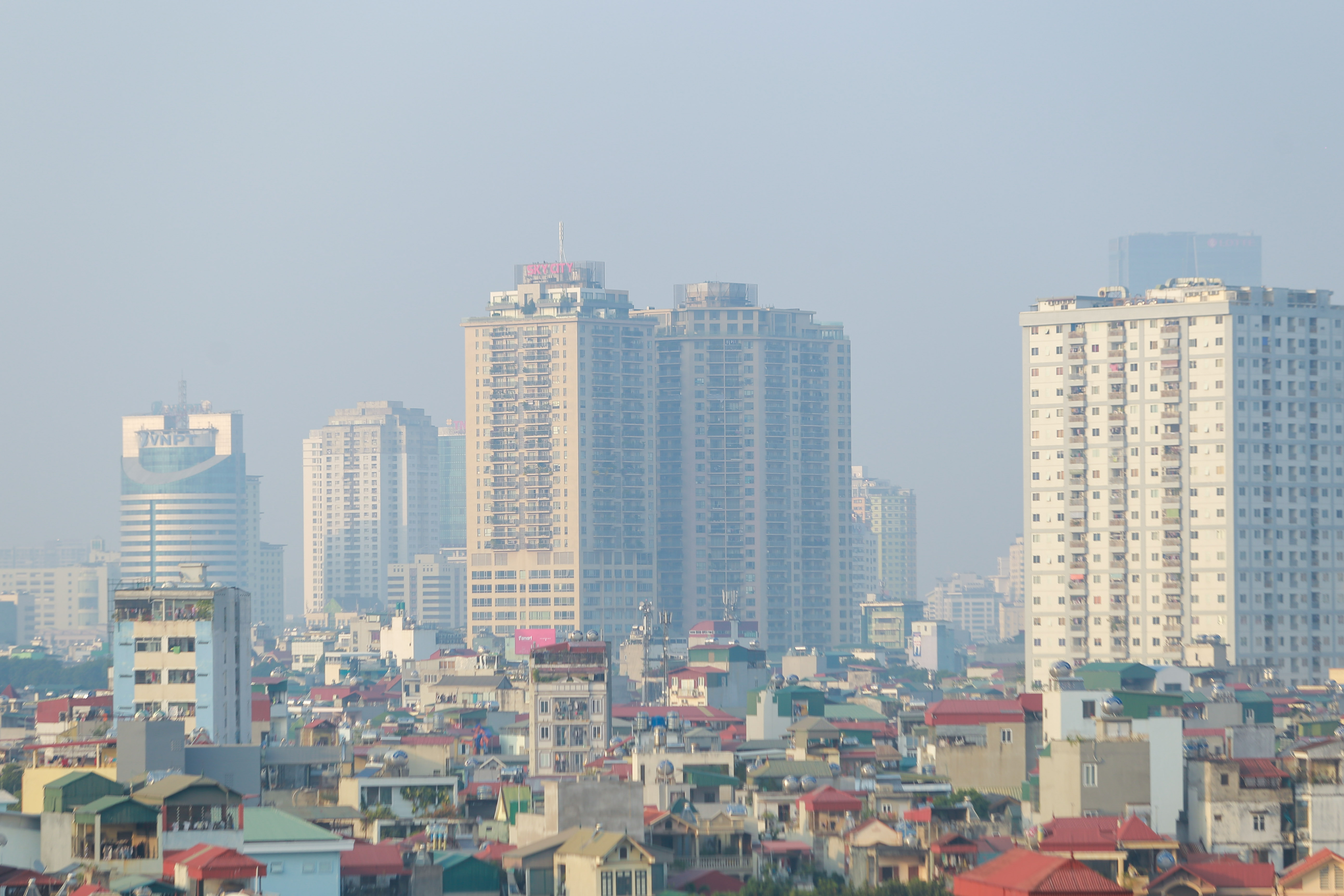 Môi trường - Hà Nội bị bao phủ bởi lớp bụi mịn và cảnh báo chất lượng không khí (Hình 2).