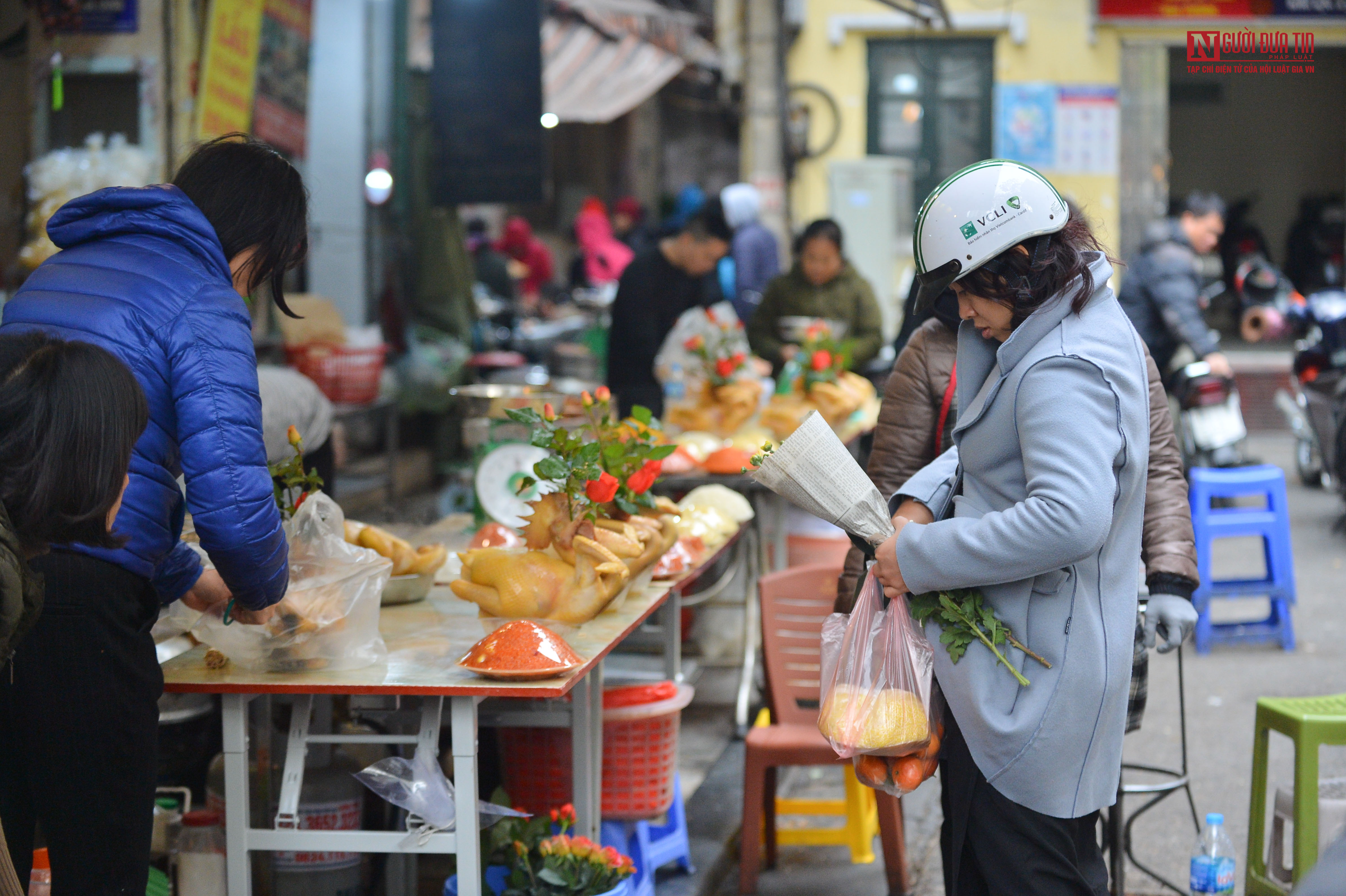 Tin nhanh - Cảnh tượng chưa từng có tại khu 'chợ nhà giàu'  ở phố cổ Hà Nội (Hình 6).