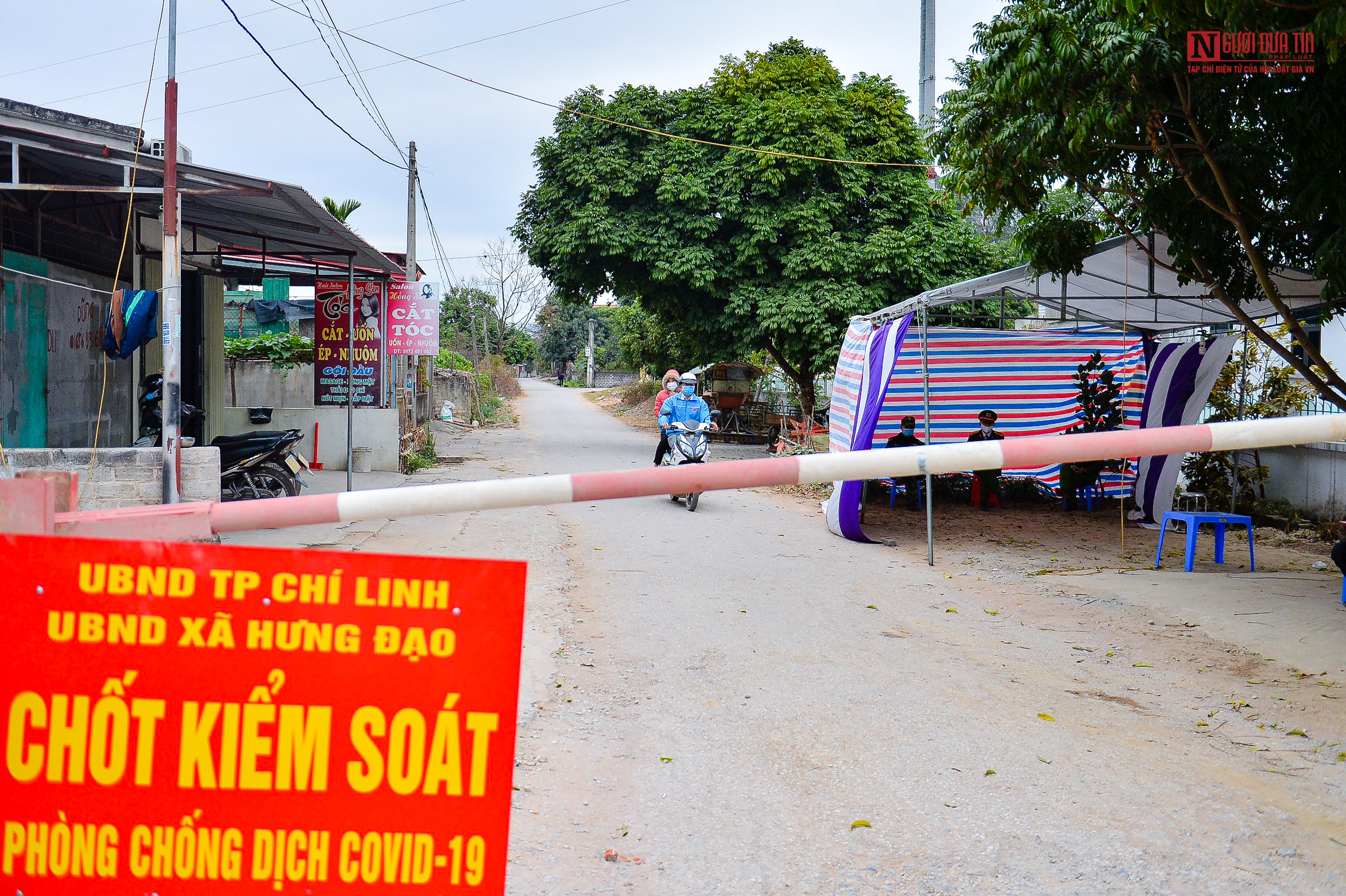 Tin nhanh - Phong toả thôn 900 người liên quan ca nhiễm Covid-19 ở Hải Dương