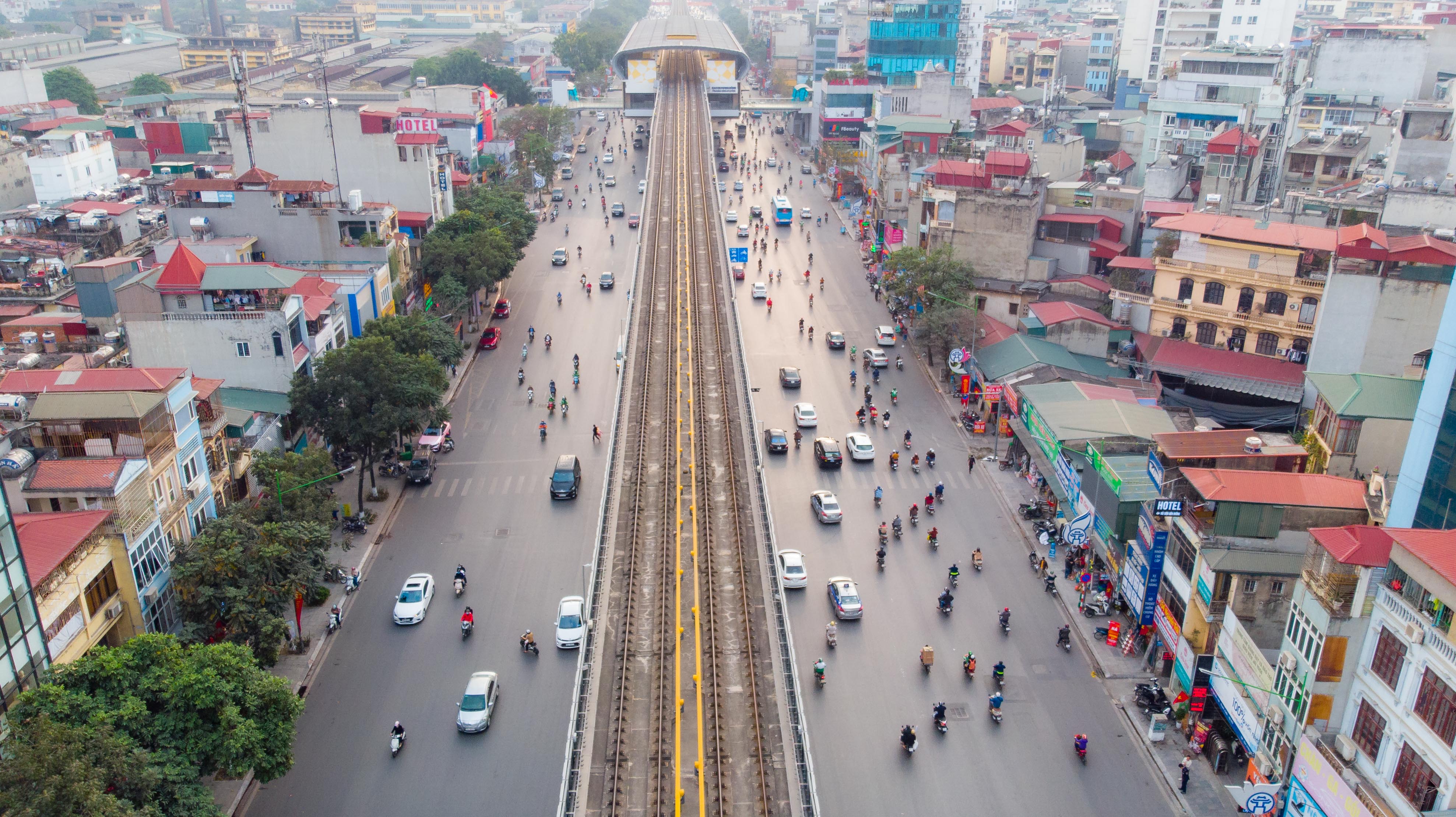 Tin nhanh - Bến xe đìu hiu, giao thông Hà Nội thông thoáng lạ thường (Hình 11).