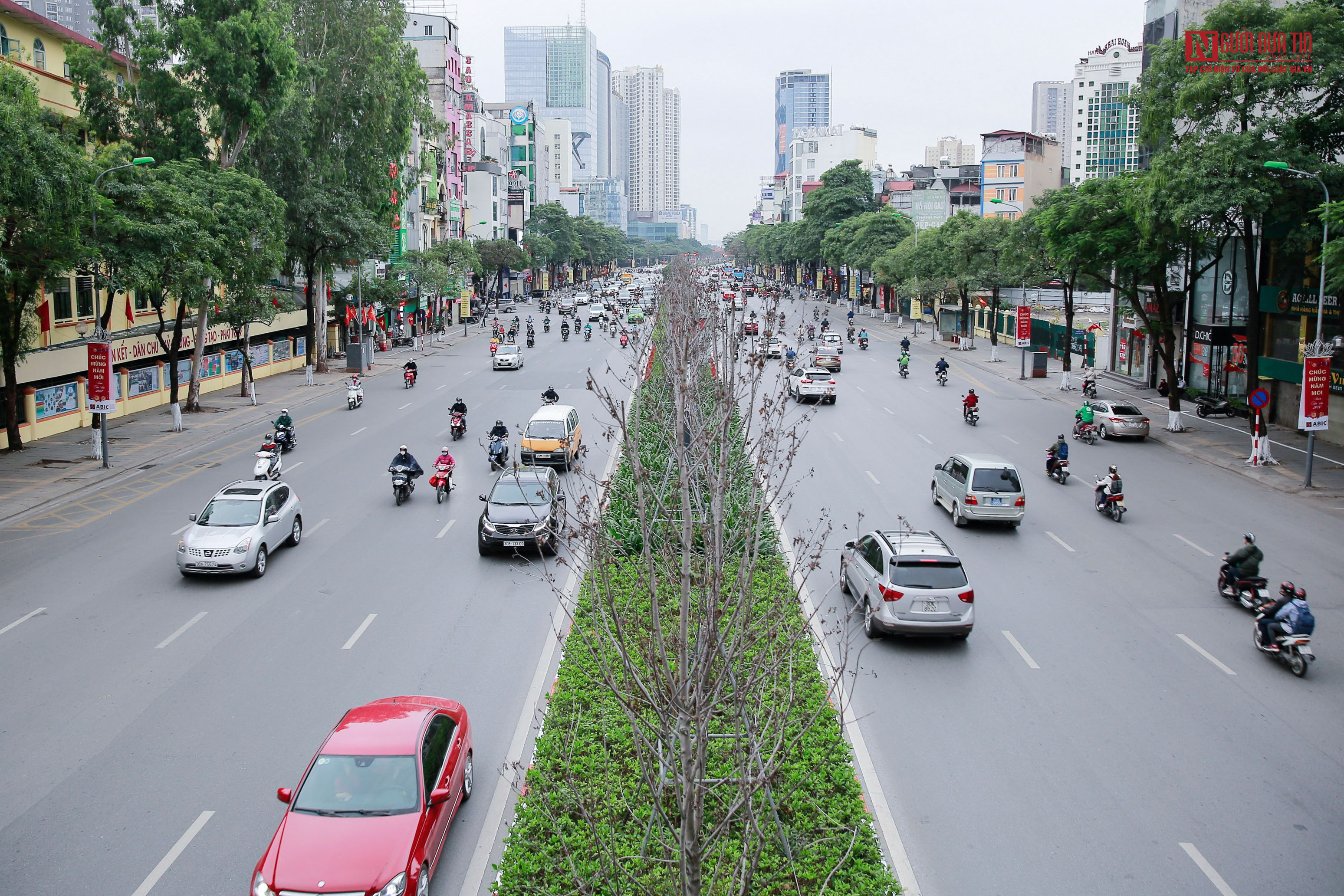 Tin nhanh - Người dân trở lại đi làm, giao thông Hà Nội thông thoáng lạ thường (Hình 5).