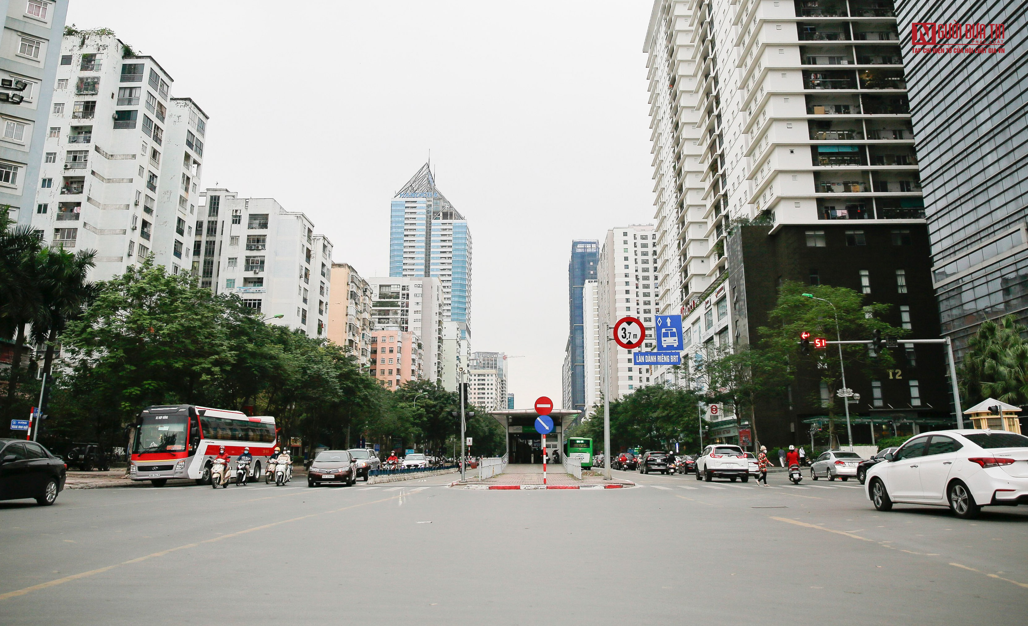 Tin nhanh - Người dân trở lại đi làm, giao thông Hà Nội thông thoáng lạ thường (Hình 8).