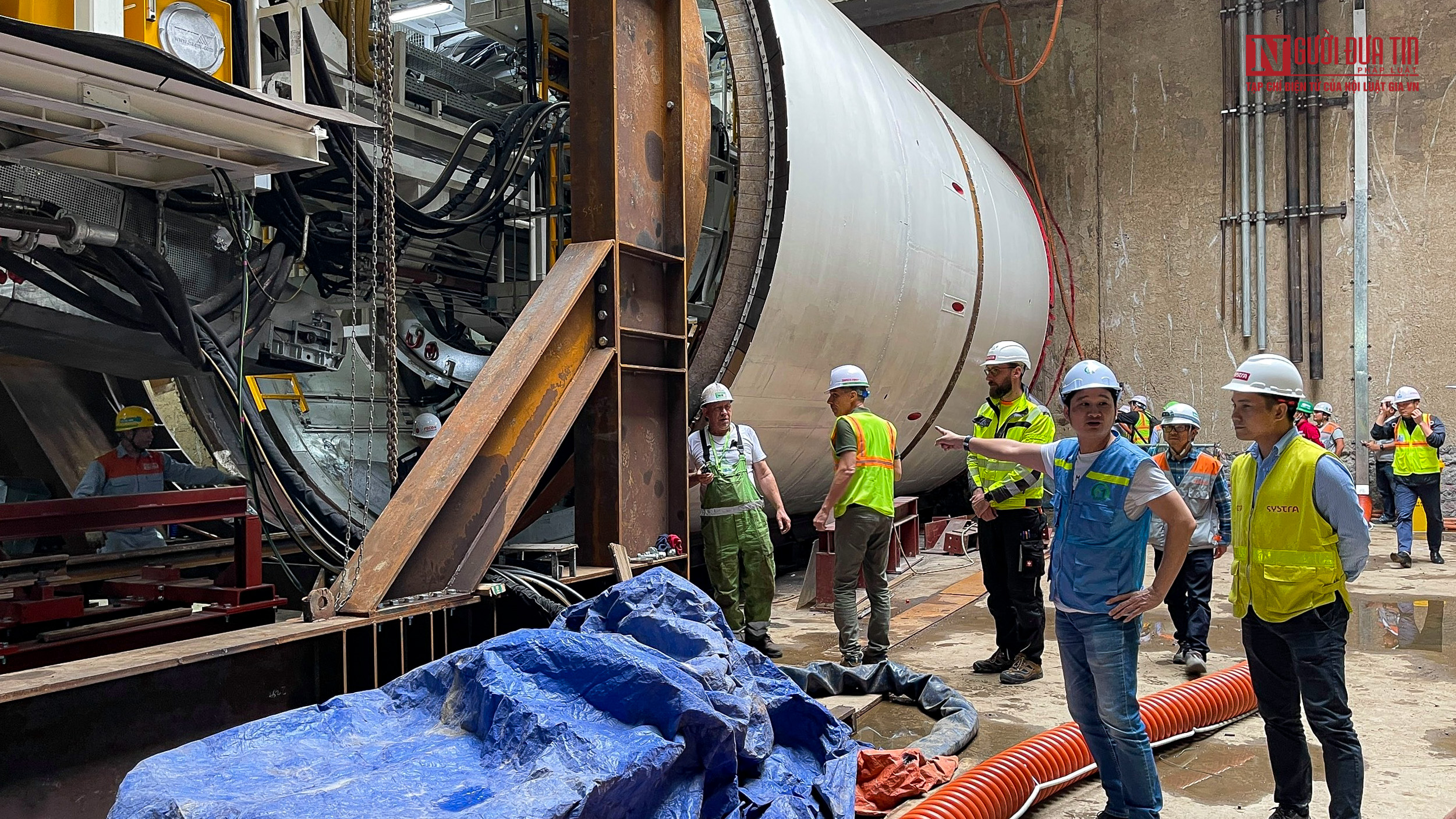 Công nghệ - Cận cảnh “quái vật” 850 tấn chạy thử nghiệm đào hầm ga S9 Kim Mã  (Hình 3).