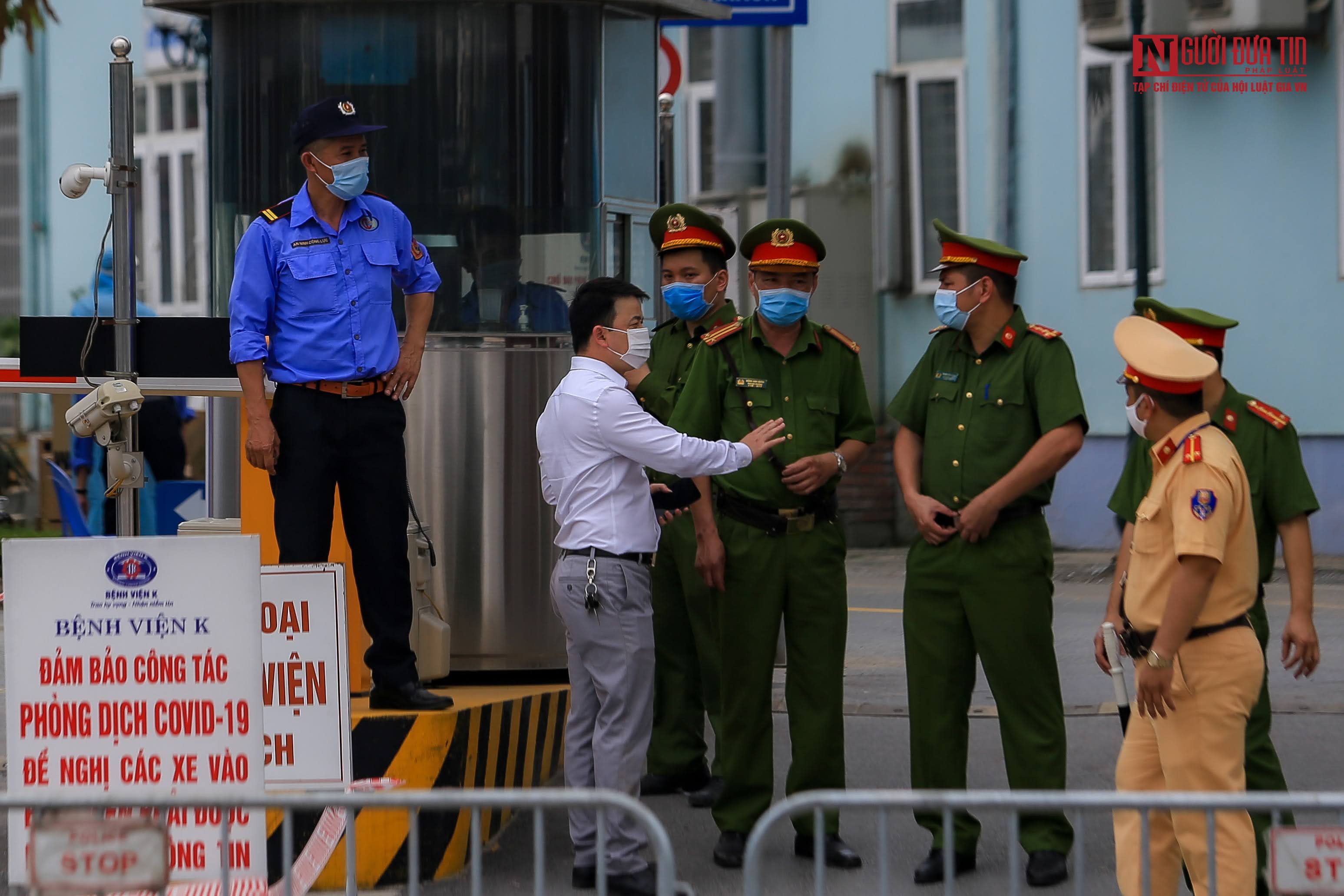 Sự kiện - Chủ tịch Hà Nội: Nỗ lực từng giờ, từng phút chống dịch, chưa phong tỏa Thành phố (Hình 2).