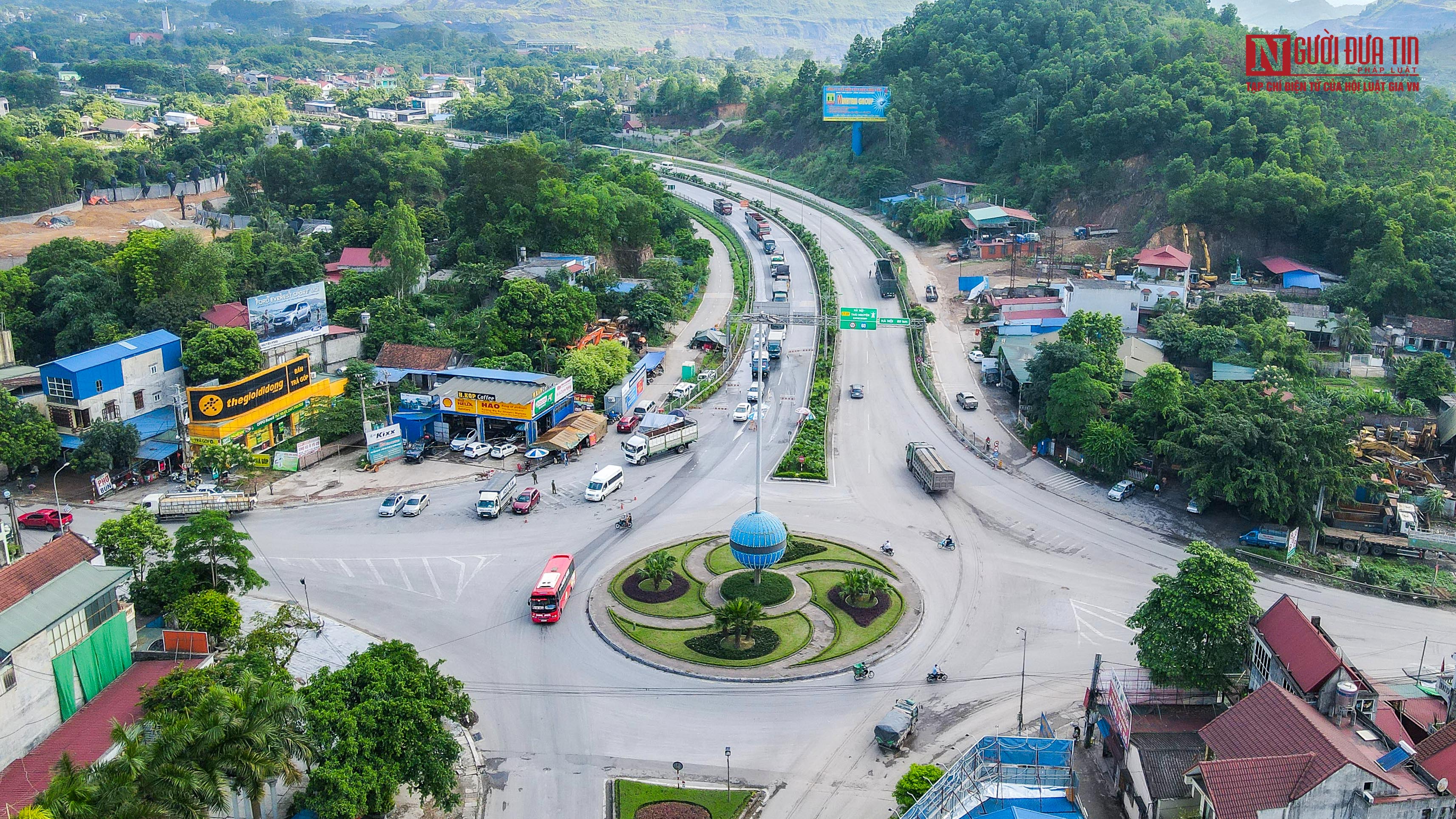 Sự kiện - Cận cảnh giàn phun khử khuẩn các phương tiện tại cửa ngõ Thái Nguyên (Hình 14).