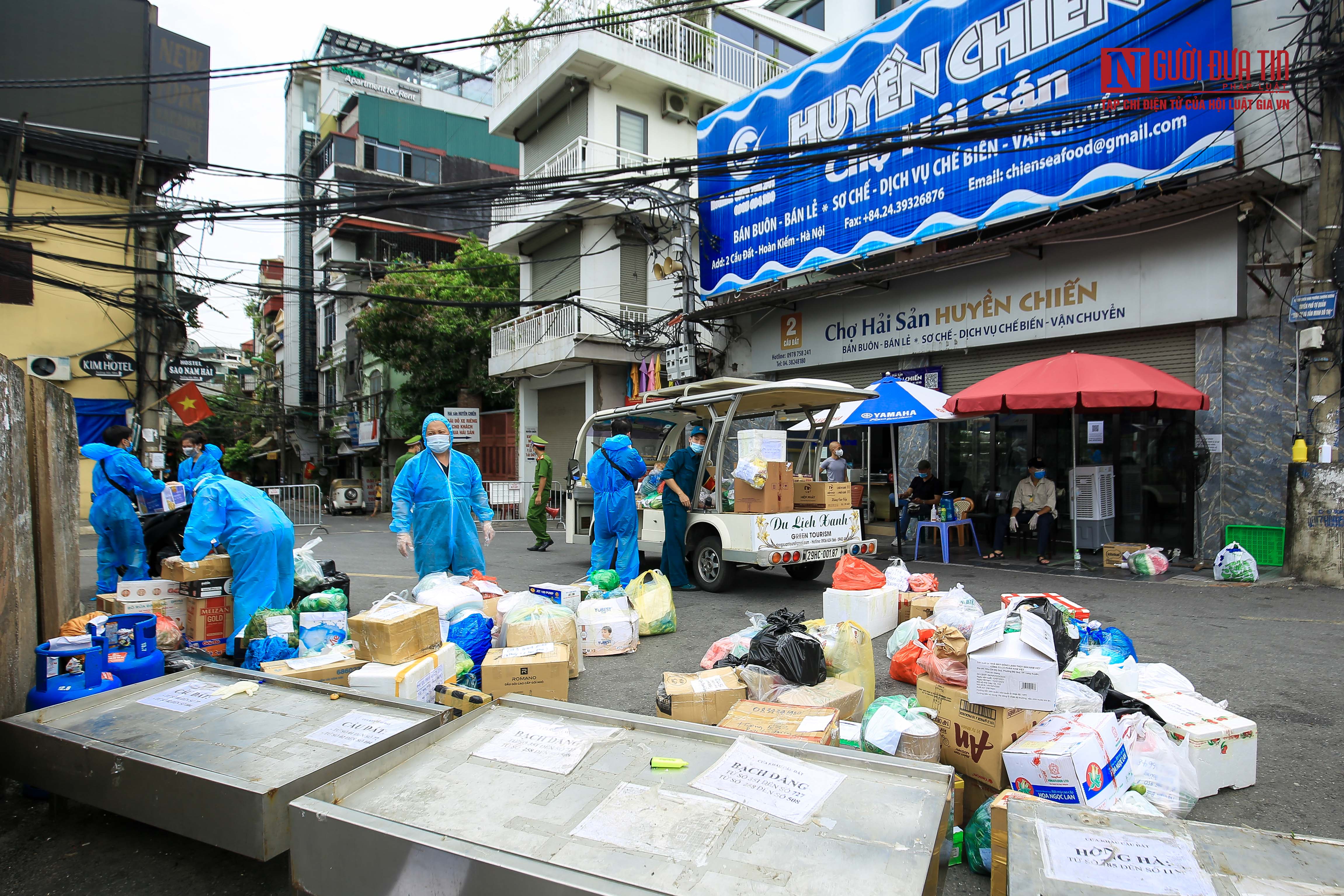 Bĩnh tĩnh sống - 'Hãy thông cảm cho chúng tôi, chúng tôi cũng rất mệt' (Hình 4).