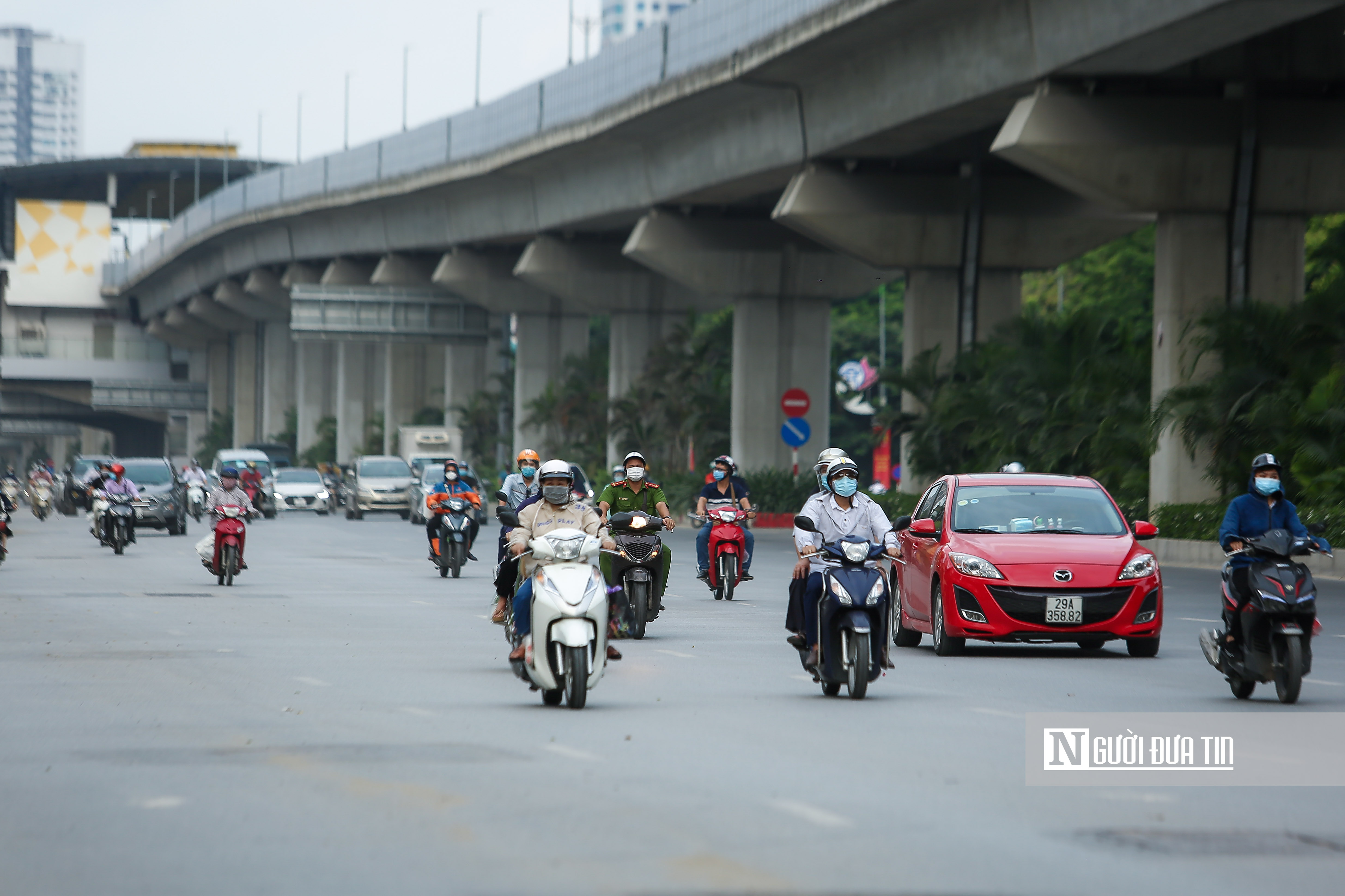 Dân sinh - Nhiều tuyến phố Hà Nội đông đúc trở lại