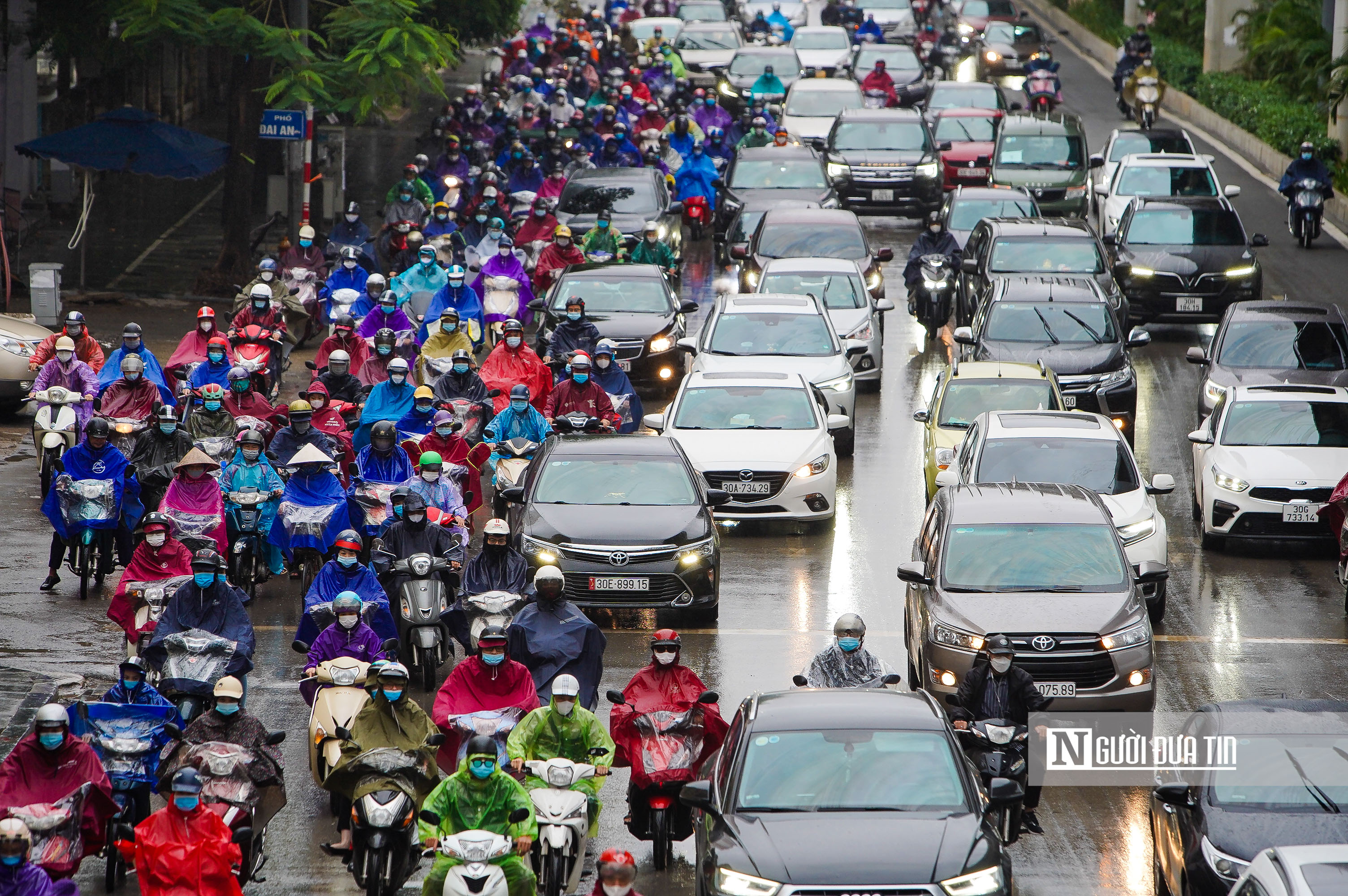 Dân sinh - Giao thông Hà Nội ùn tắc hàng km ngày đầu tuần (Hình 4).