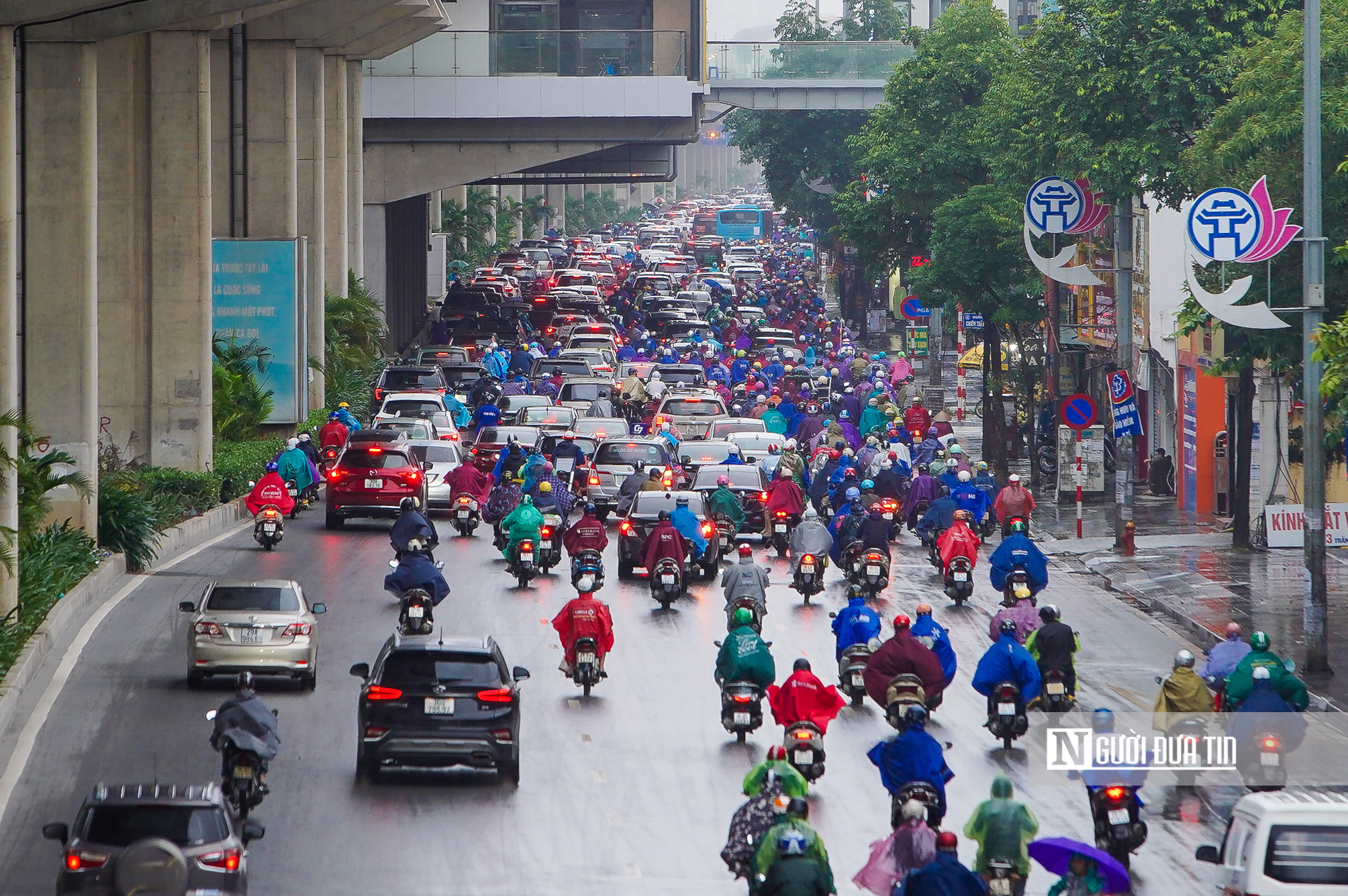 Dân sinh - Giao thông Hà Nội ùn tắc hàng km ngày đầu tuần (Hình 3).