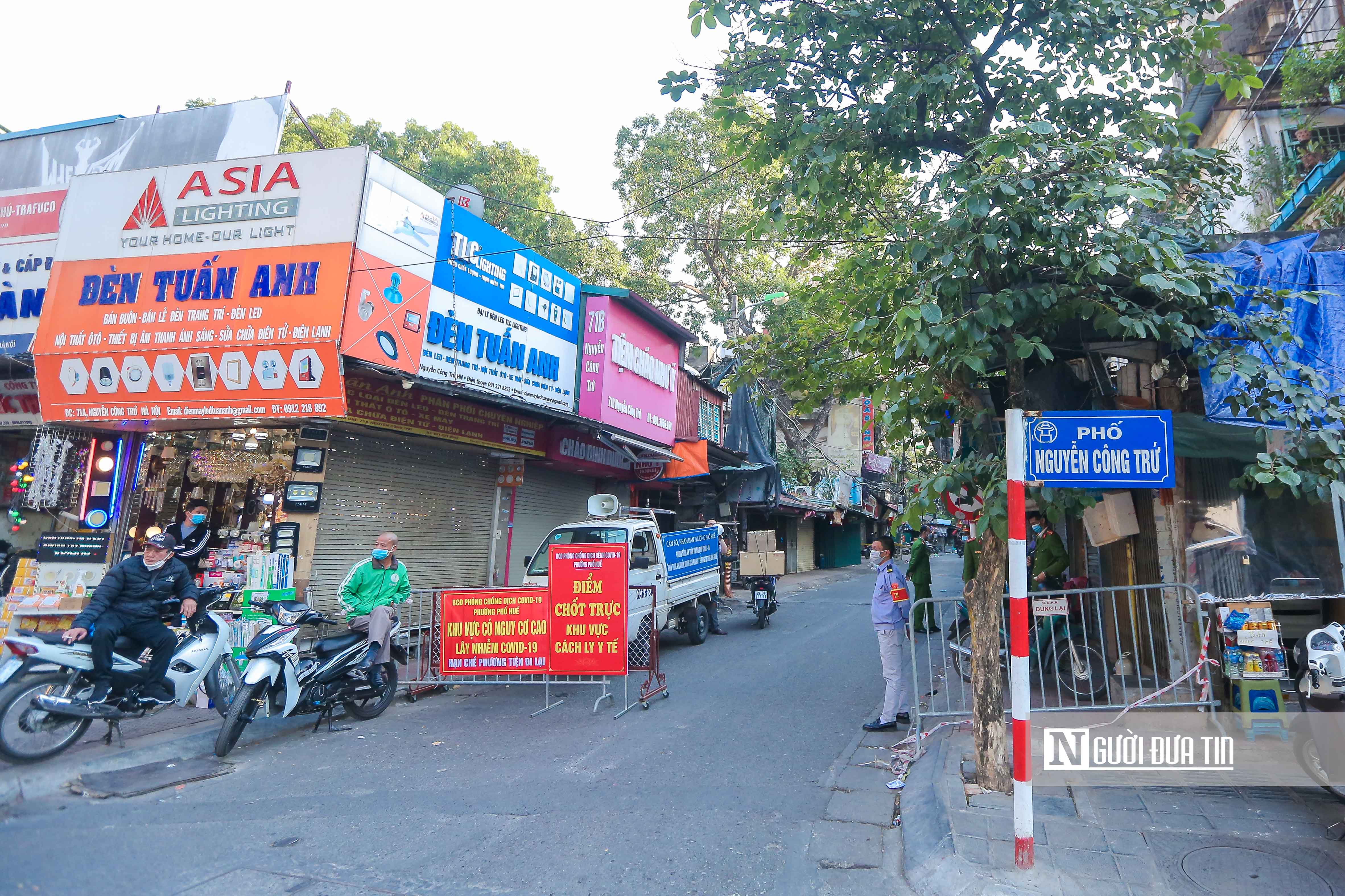 Sự kiện - Hà Nội: Bên trong khu phong toả liên quan đến 60 ca F0