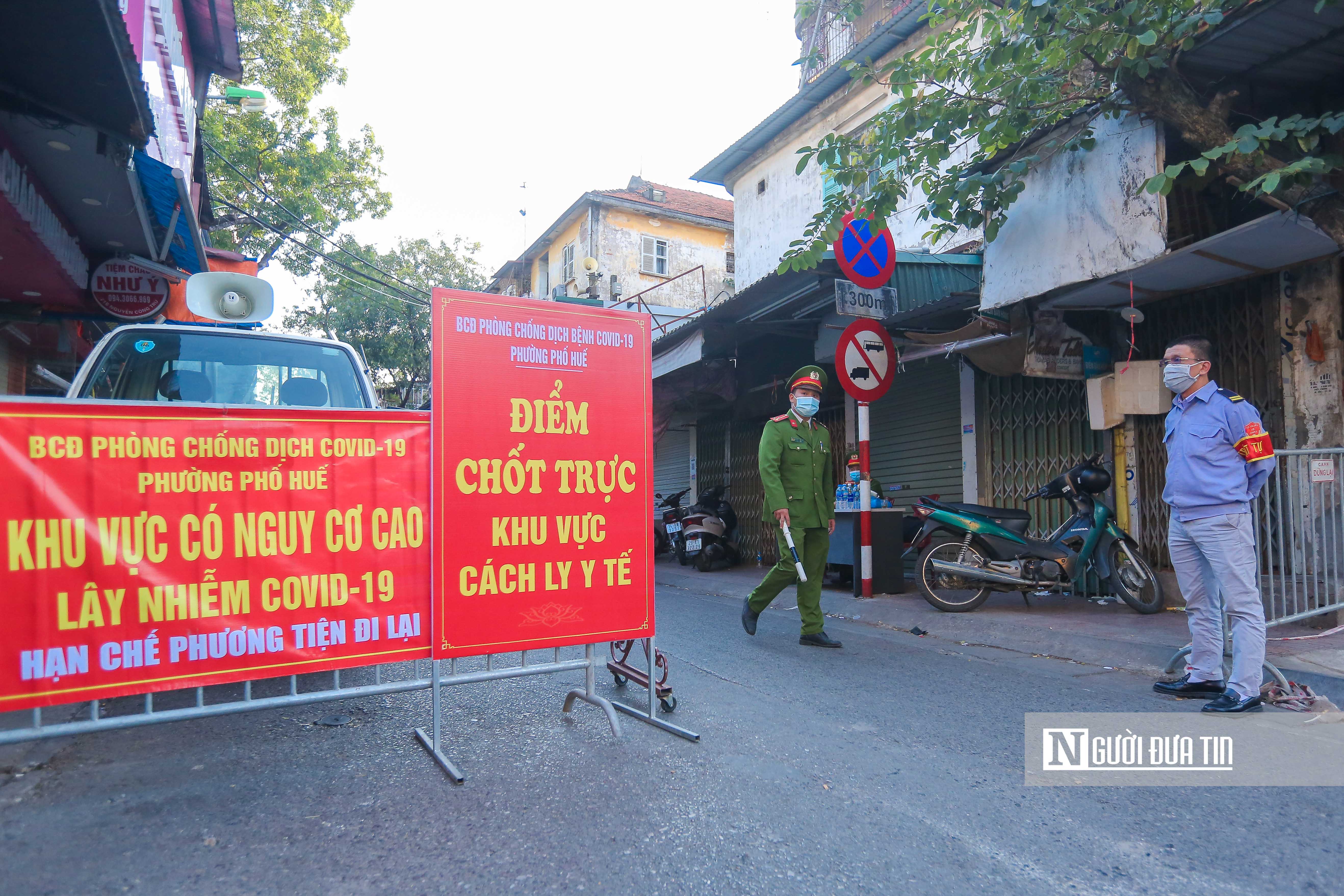 Sự kiện - Hà Nội: Bên trong khu phong toả liên quan đến 60 ca F0 (Hình 2).