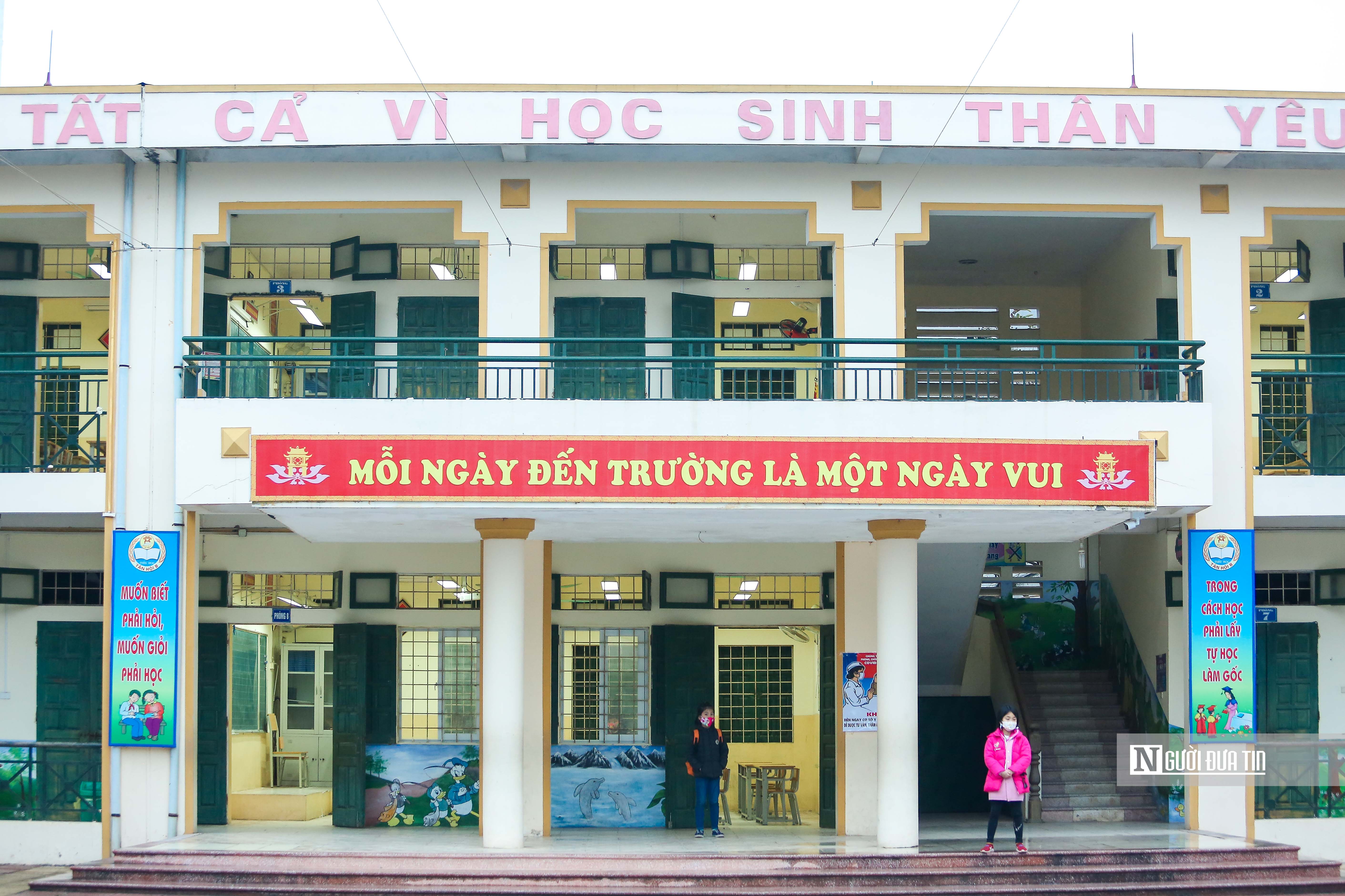 Giáo dục - Thầy và trò háo hức gặp lại nhau sau gần 1 năm học trực tuyến