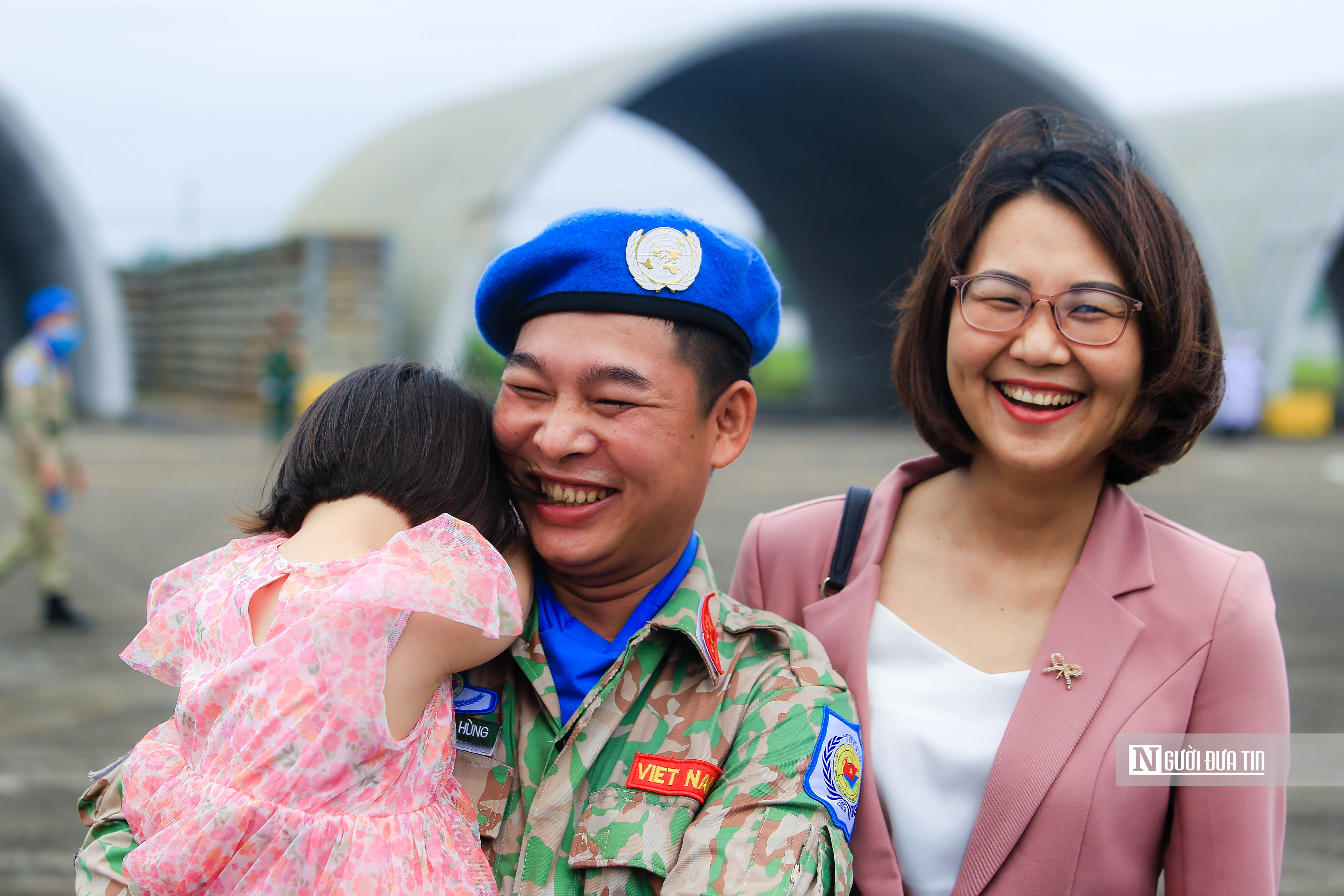 Sự kiện - Chủ tịch nước giao nhiệm vụ cho lực lượng lên đường giữ gìn hoà bình (Hình 8).