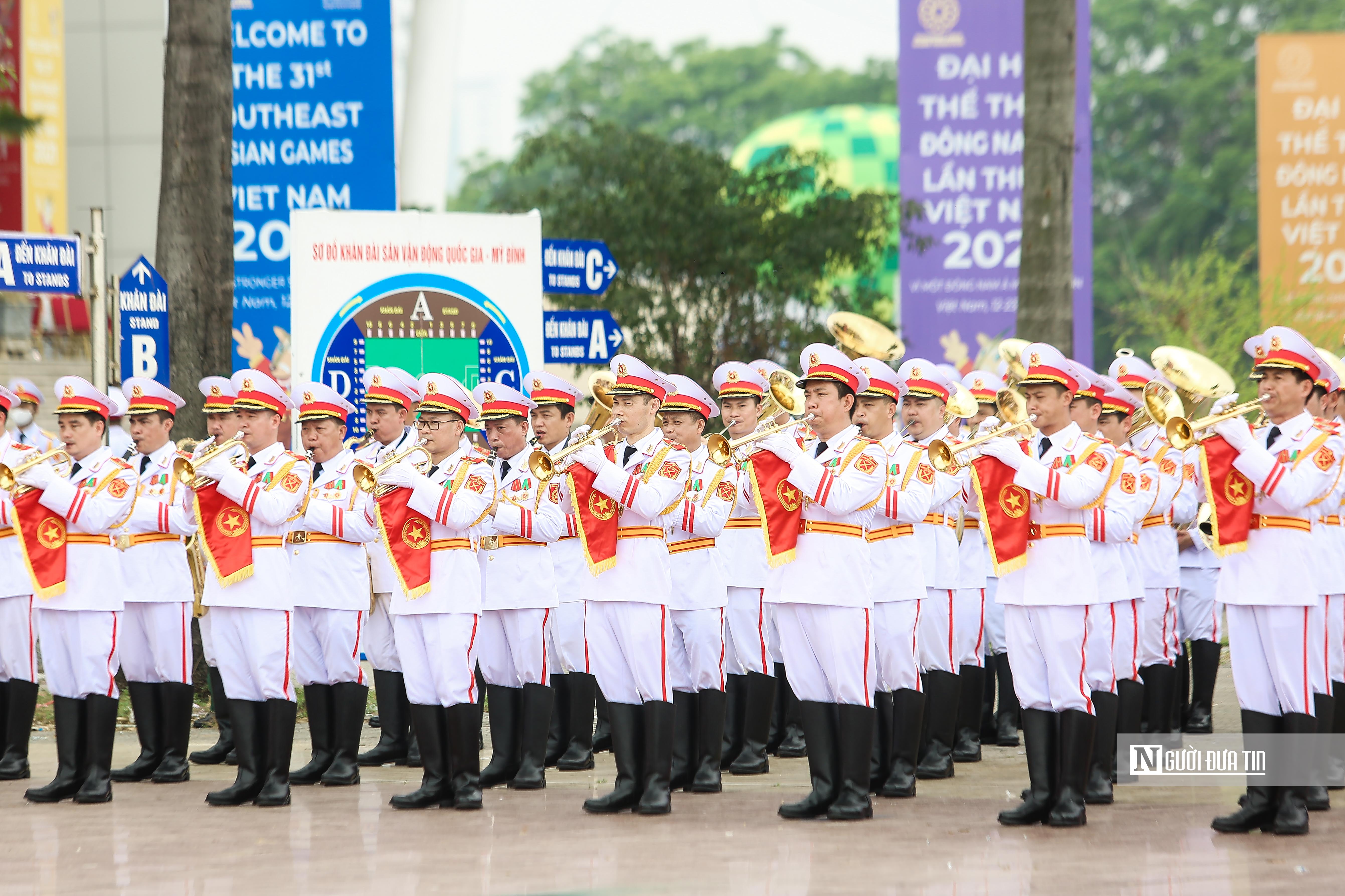 Sự kiện - Trang trọng nghi lễ thượng cờ chào mừng SEA Games 31 (Hình 2).