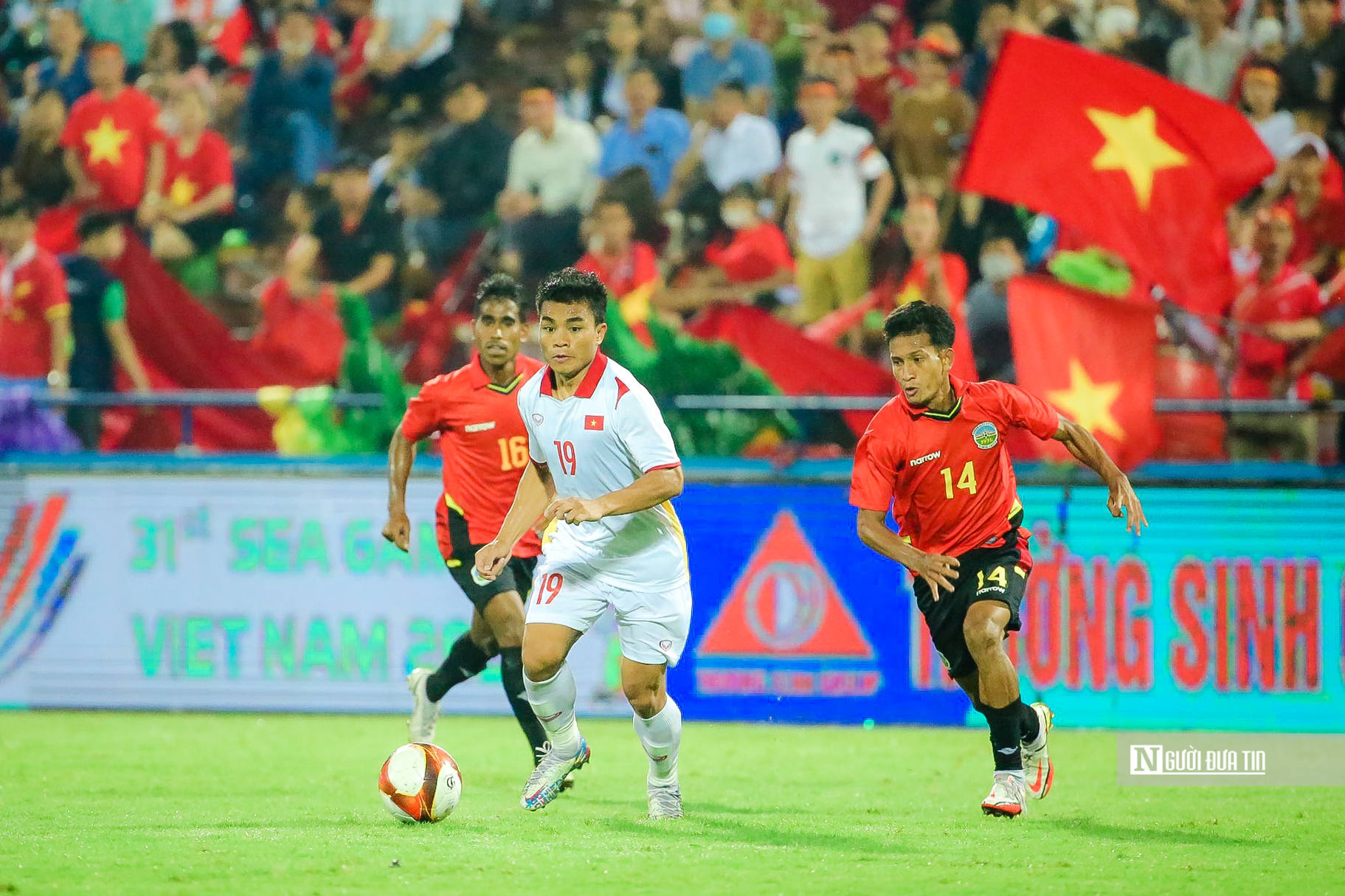 Bóng đá Việt Nam - Thắng Timor Leste, U23 Việt Nam chiếm lấy vị trí nhất bảng A (Hình 7).