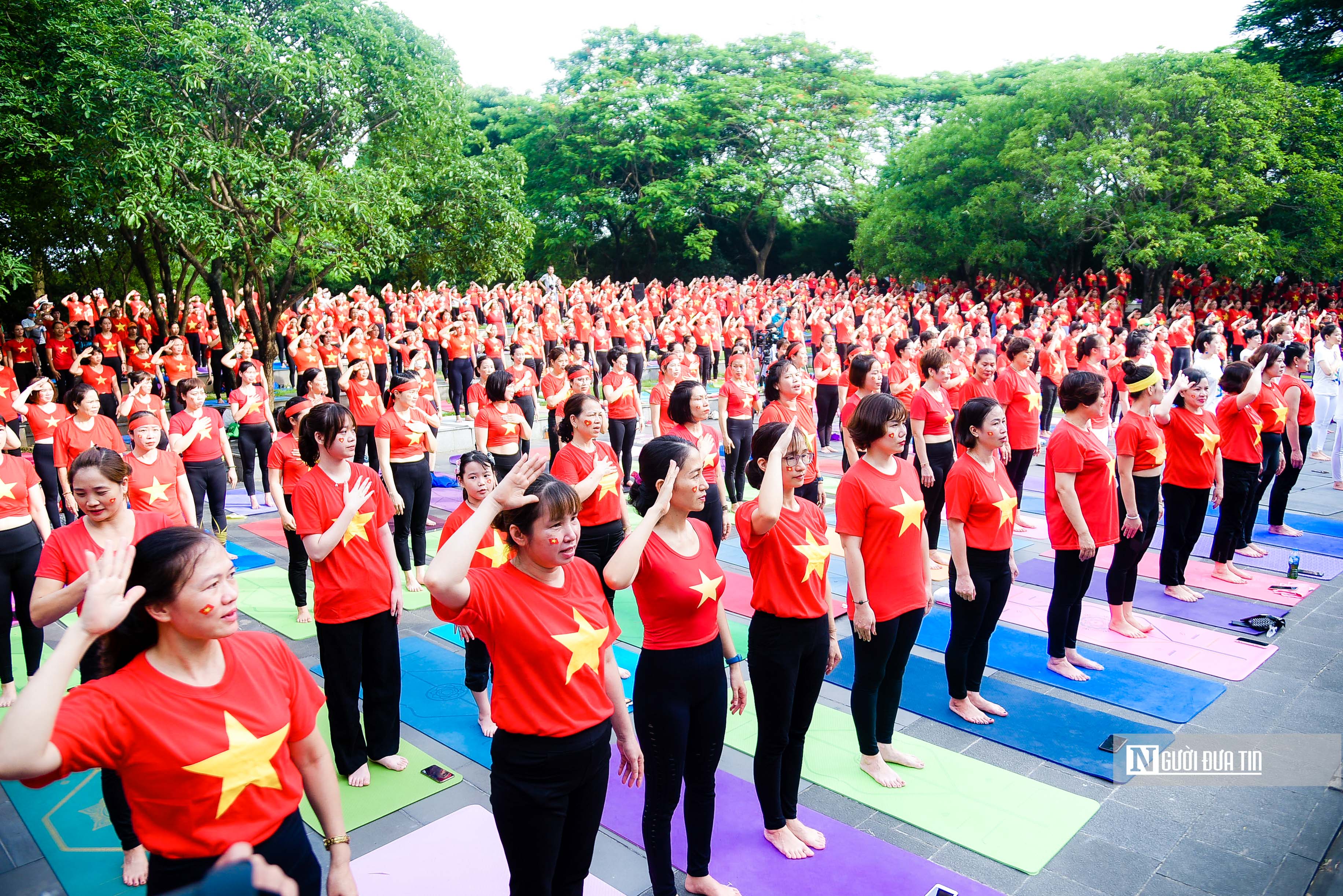 Dân sinh - Hà Nội: Hơn 1.000 người ở nhiều lứa tuổi tham gia đồng diễn Yoga