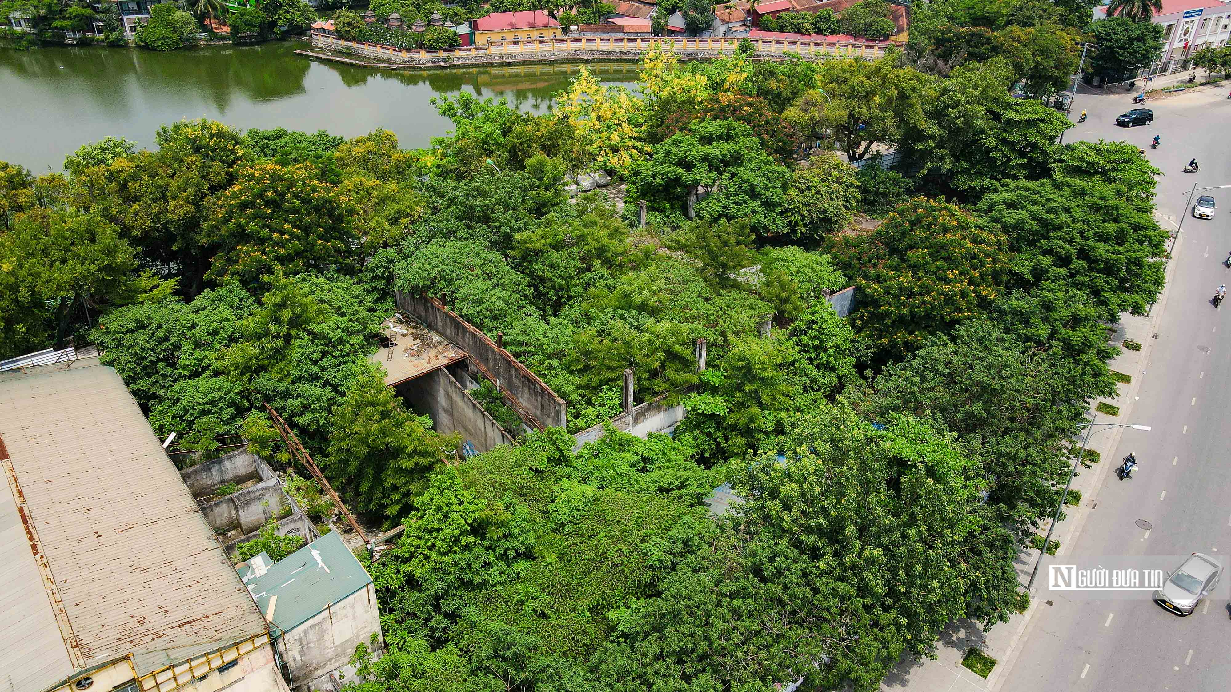 Bất động sản - Cận cảnh công viên bị bỏ hoang nơi đất vàng Hà Nội (Hình 8).