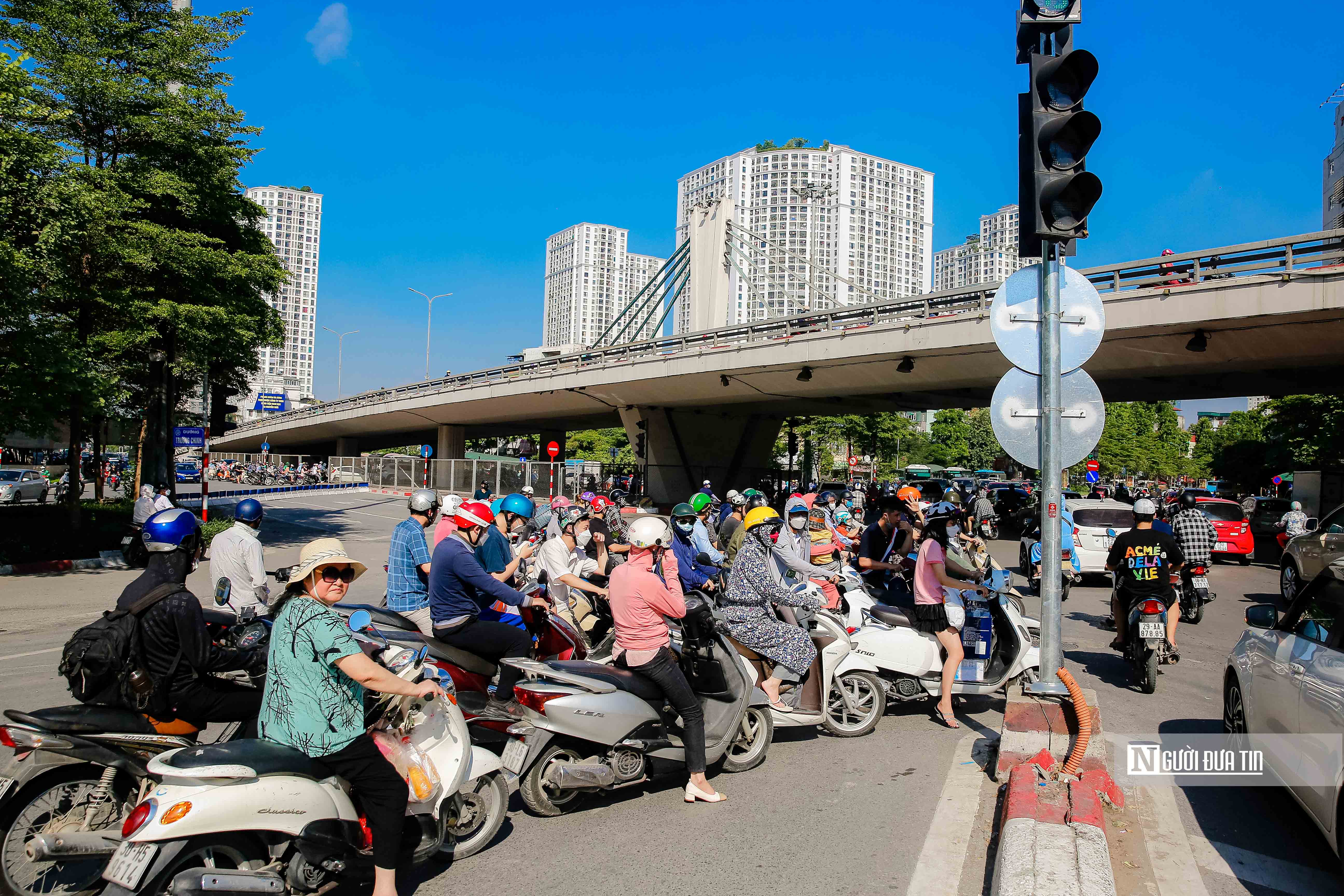 Sự kiện - Giao thông các điểm nóng ở Hà Nội sau 1 tháng thí điểm phân luồng  (Hình 12).