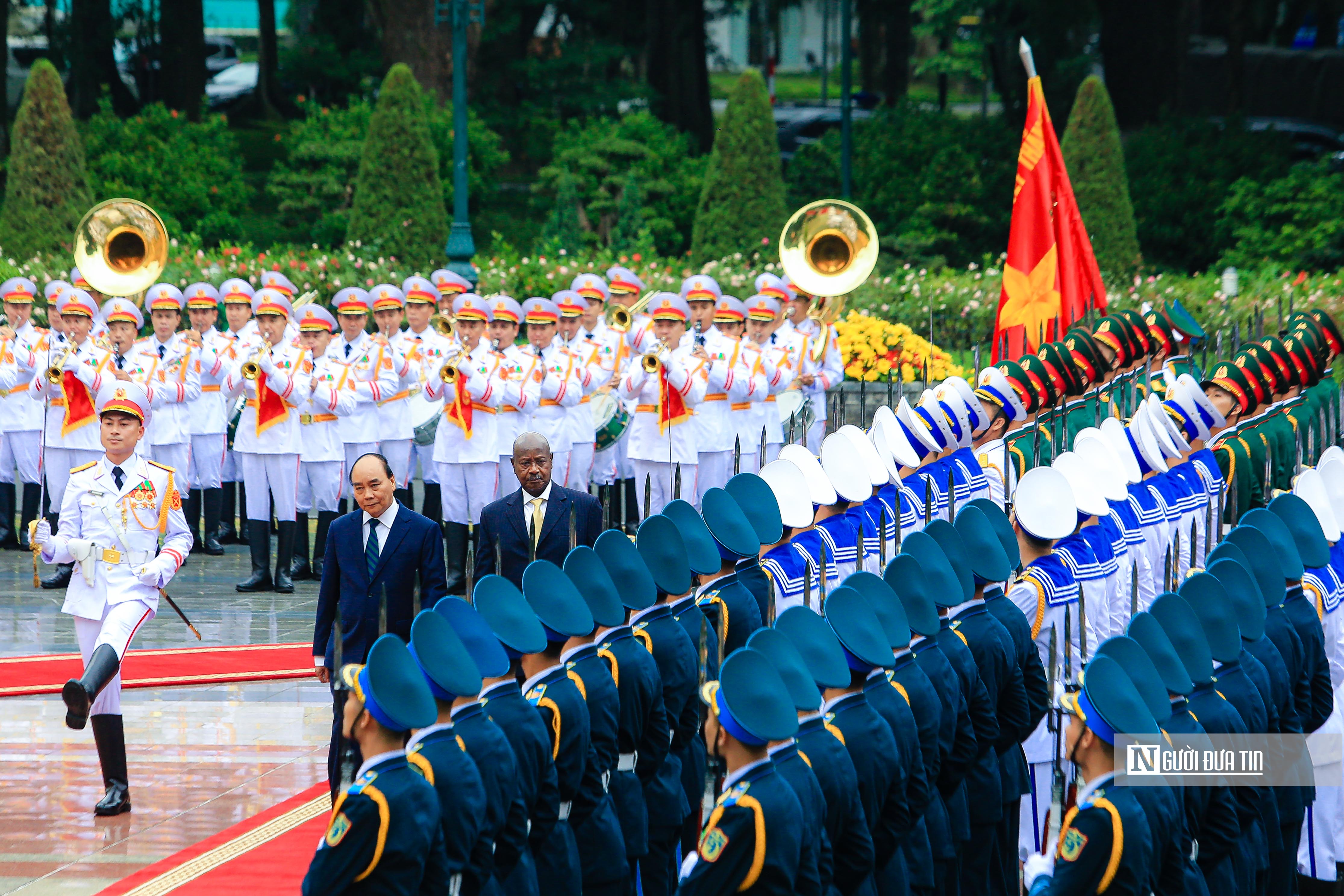 Sự kiện - Chủ tịch nước Nguyễn Xuân Phúc chủ trì lễ đón Tổng thống Uganda (Hình 6).