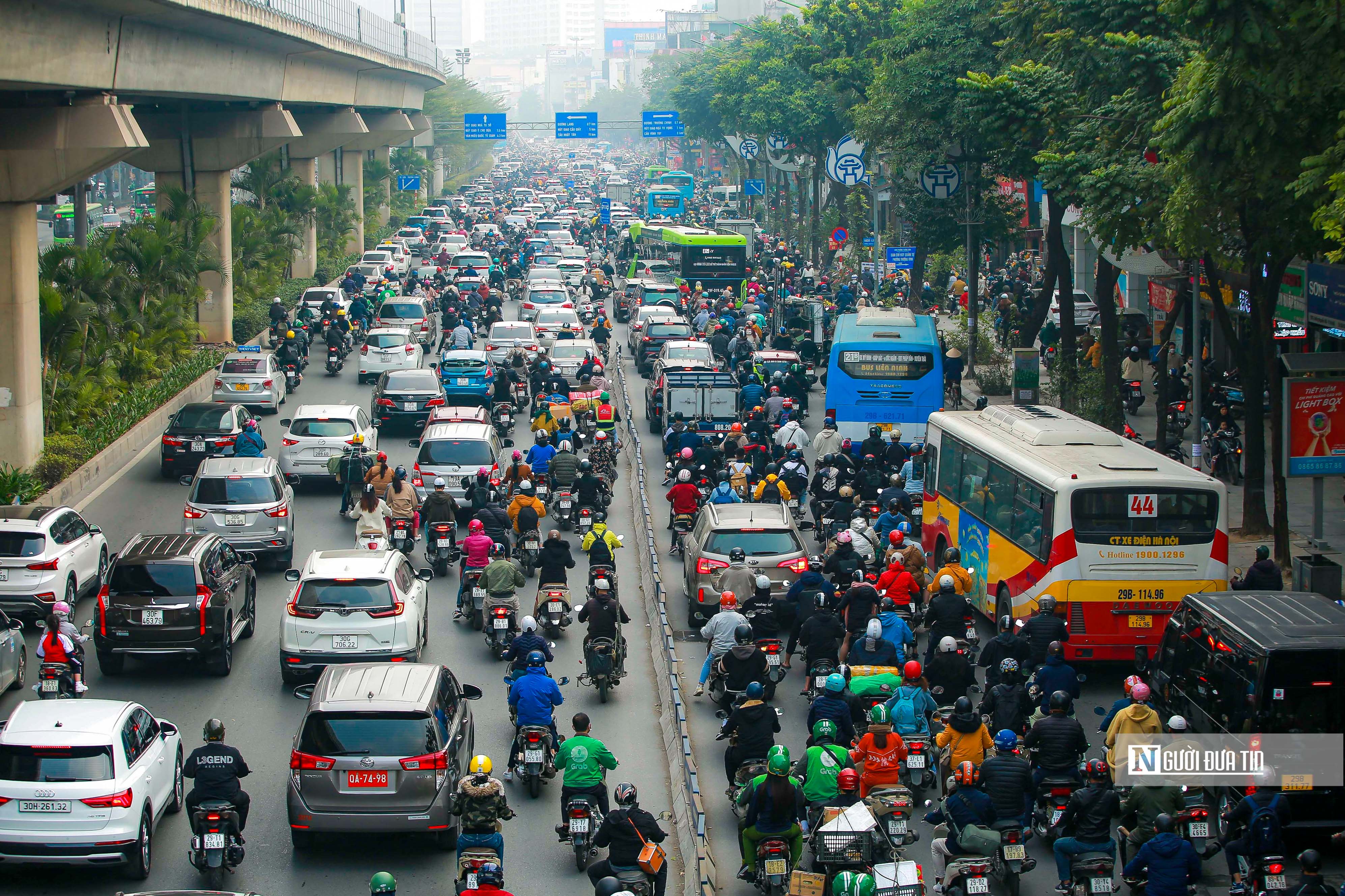 Sự kiện - Hà Nội: Ngã Tư Sở lần thứ tư được phân luồng giao thông (Hình 4).